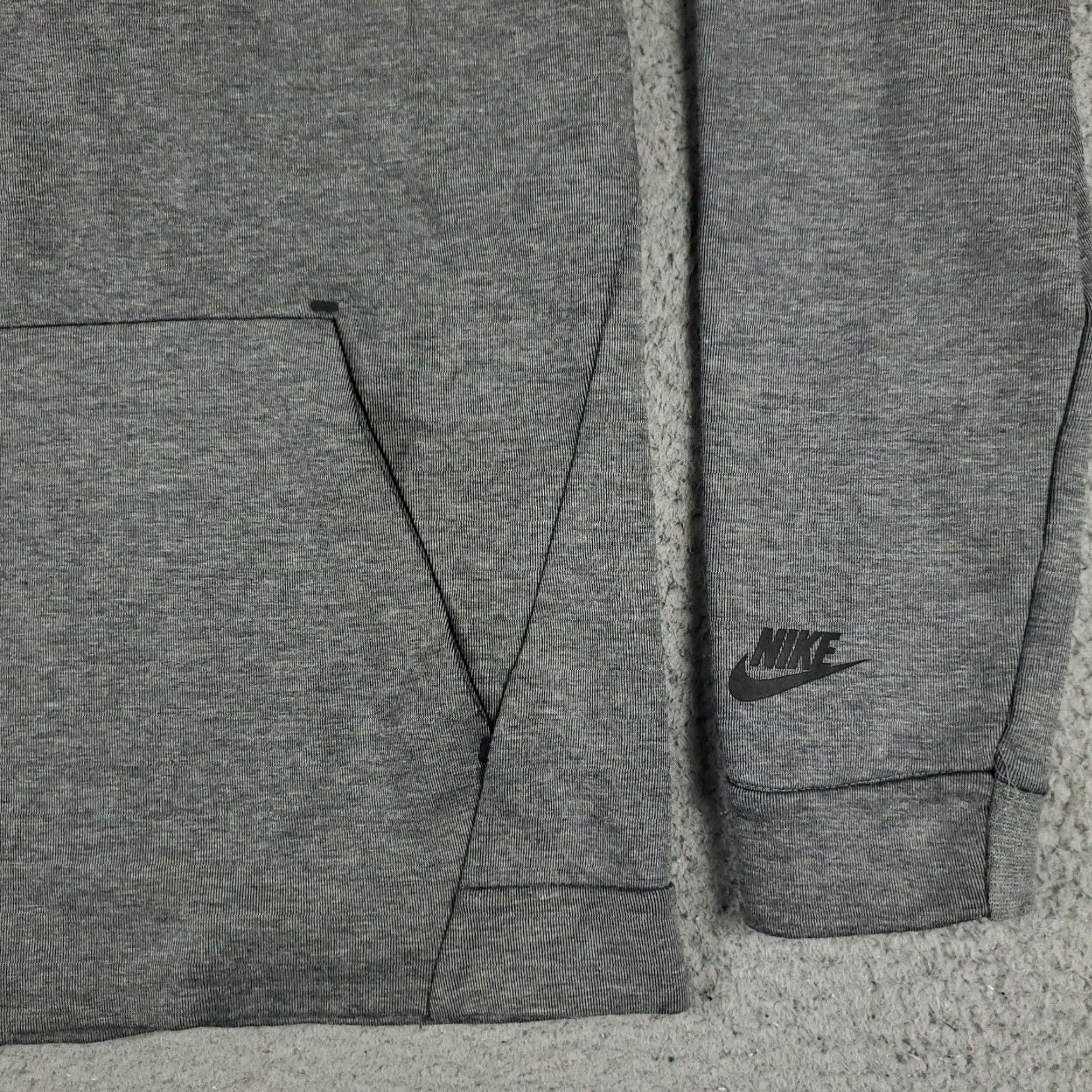 Nike Nike Sweater Mens Size Small Gray Pullover Casual Crew Neck Knit Logo Winter Sports Modern 90s (adjusted within constraints) Size US S / EU 44-46 / 1 - 4 Thumbnail