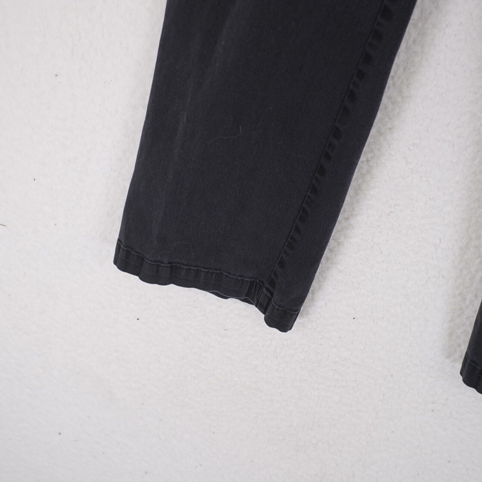 Gloria Vanderbilt Gloria Vanderbilt Black Elastic Waist Chino High Rise Pants Size 40" / US 18 - 2 Thumbnail