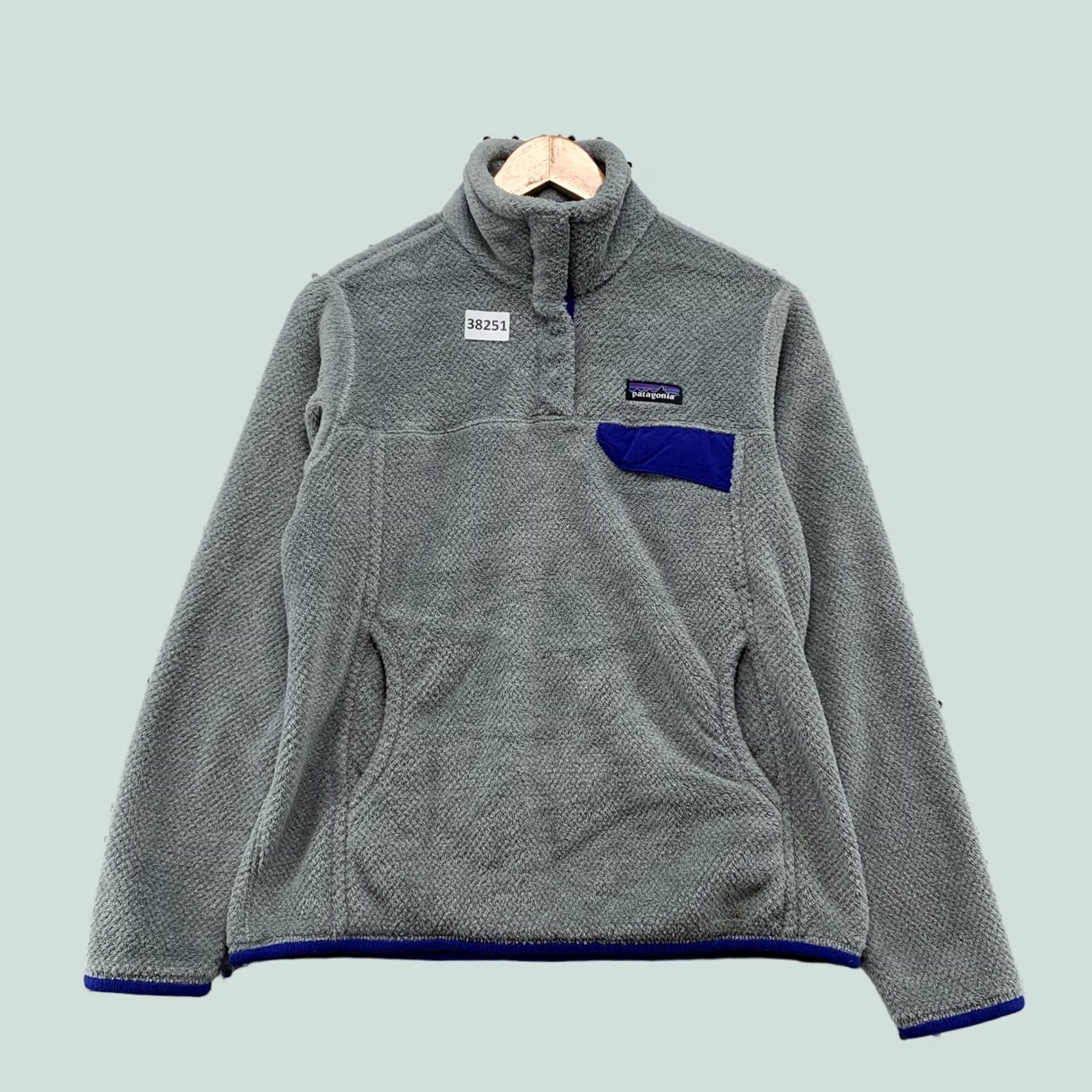 Patagonia Patagonia Shirt Womens M Gray Tool Snap Pullover Jacket Sweatshirt 19x24 Size M / US 6-8 / IT 42-44 - 1 Thumbnail