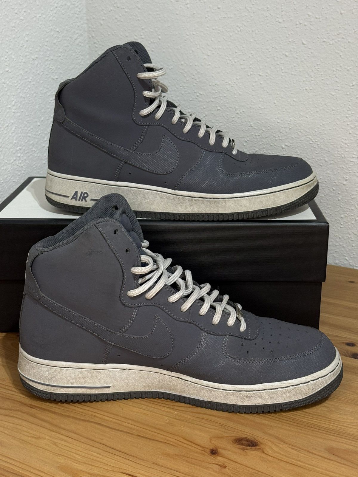 Nike (2012) Nike Air Force 1 High 07 Grey 315121-014 Size US 11 / EU 44 - 4 Thumbnail