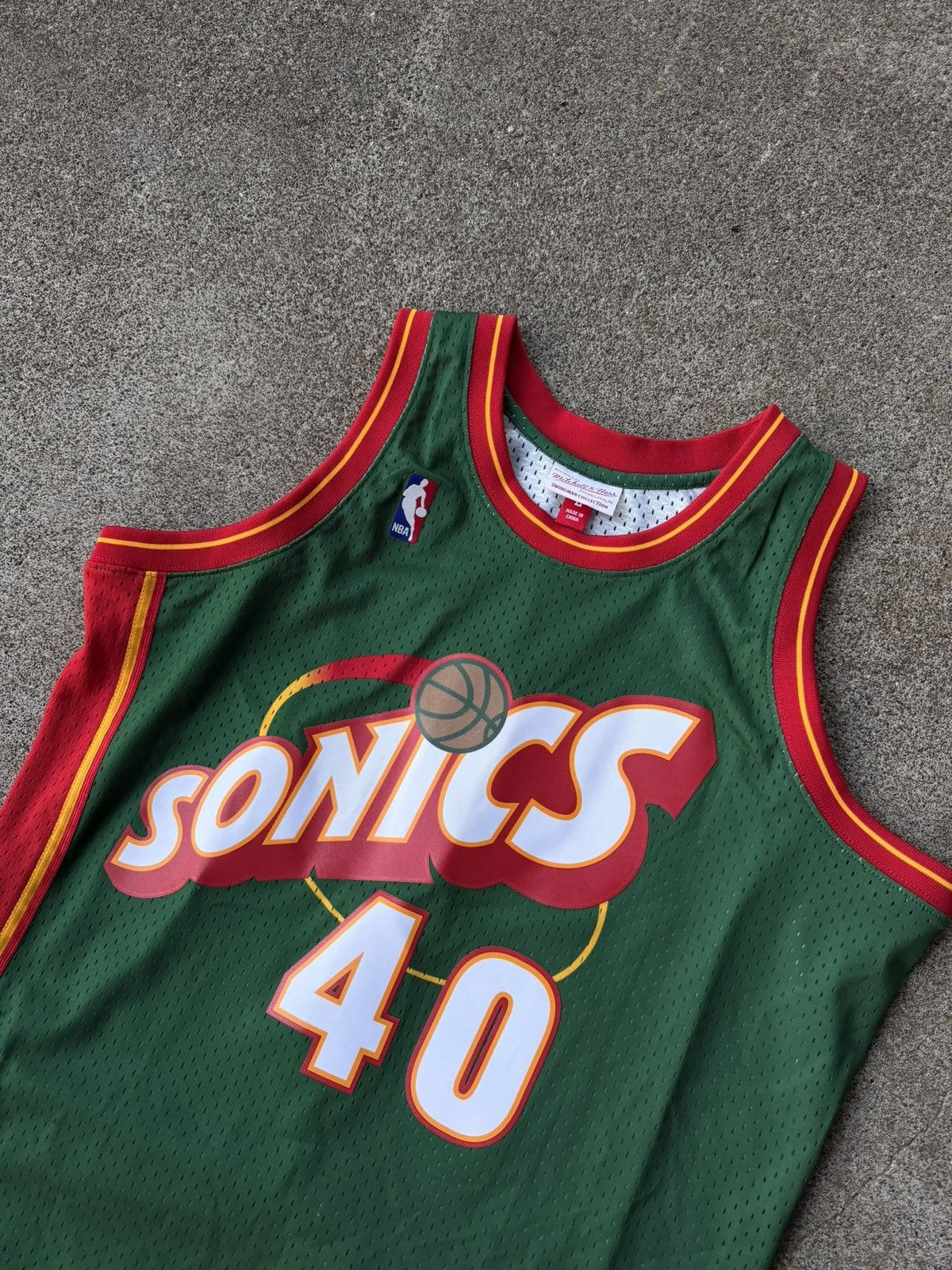Mitchell & Ness Seattle SuperSonics Shawn Kemp Jersey Size US L / EU 52-54 / 3 - 3 Thumbnail