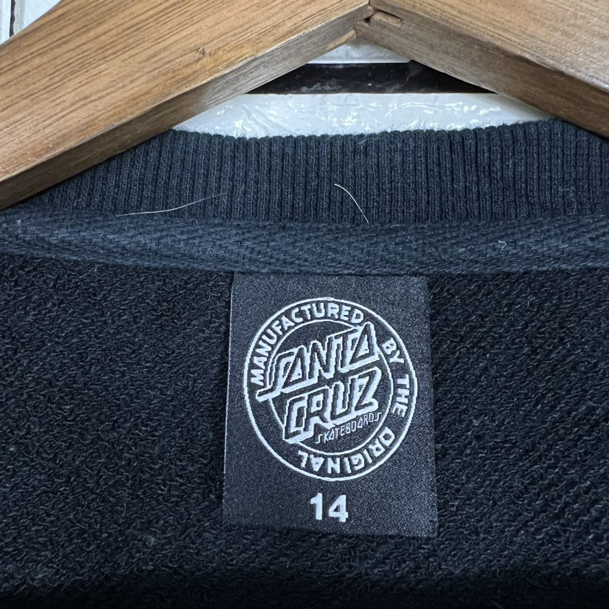 Santa Cruz Skateboards SANTA CRUZ Skateboards Big Logo Crop Sweatshirt #4075-C185 Size XL / US 12-14 / IT 48-50 - 9 Thumbnail