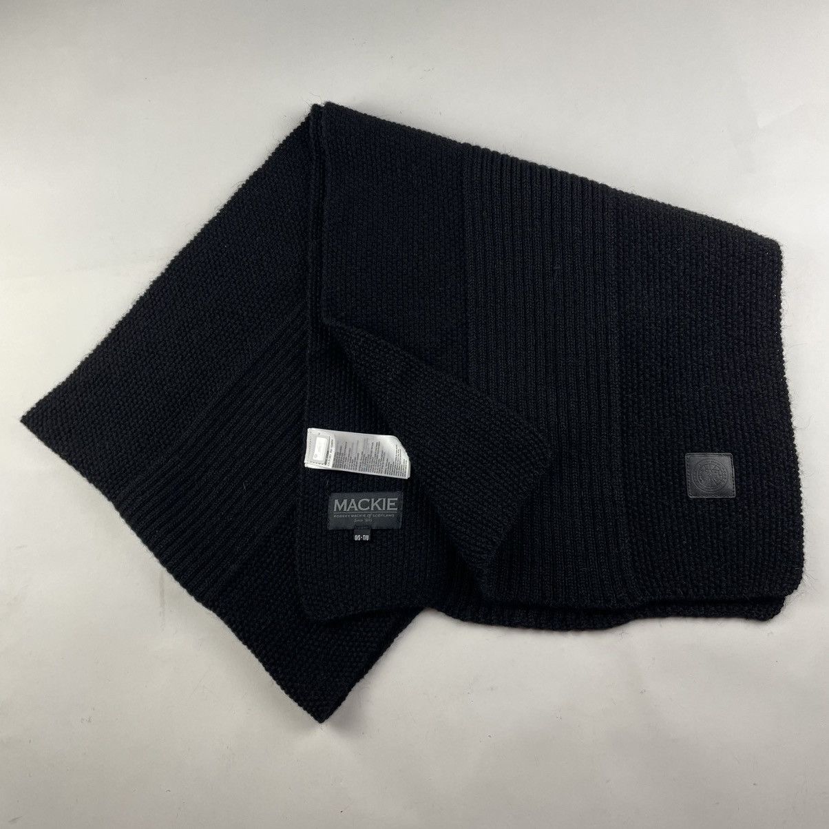 Canada Goose Canada Goose Mackie Of Scotland Black Wool Scarf 6ft195USD Size ONE SIZE - 1 Thumbnail