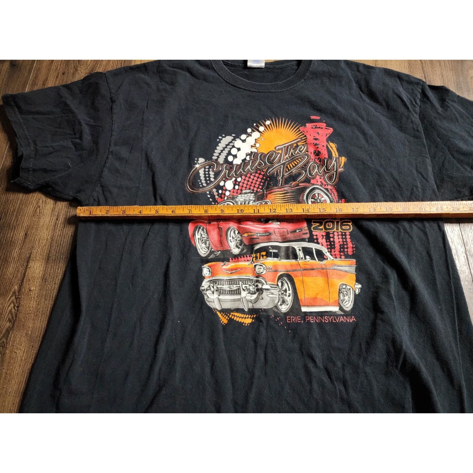 Gildan VINTAGE Mens 2XL Cruise The Bay 2016 Erie PA T Shirt Double Sided Classic Car Show Size US XXL / EU 58 / 5 - 4 Thumbnail