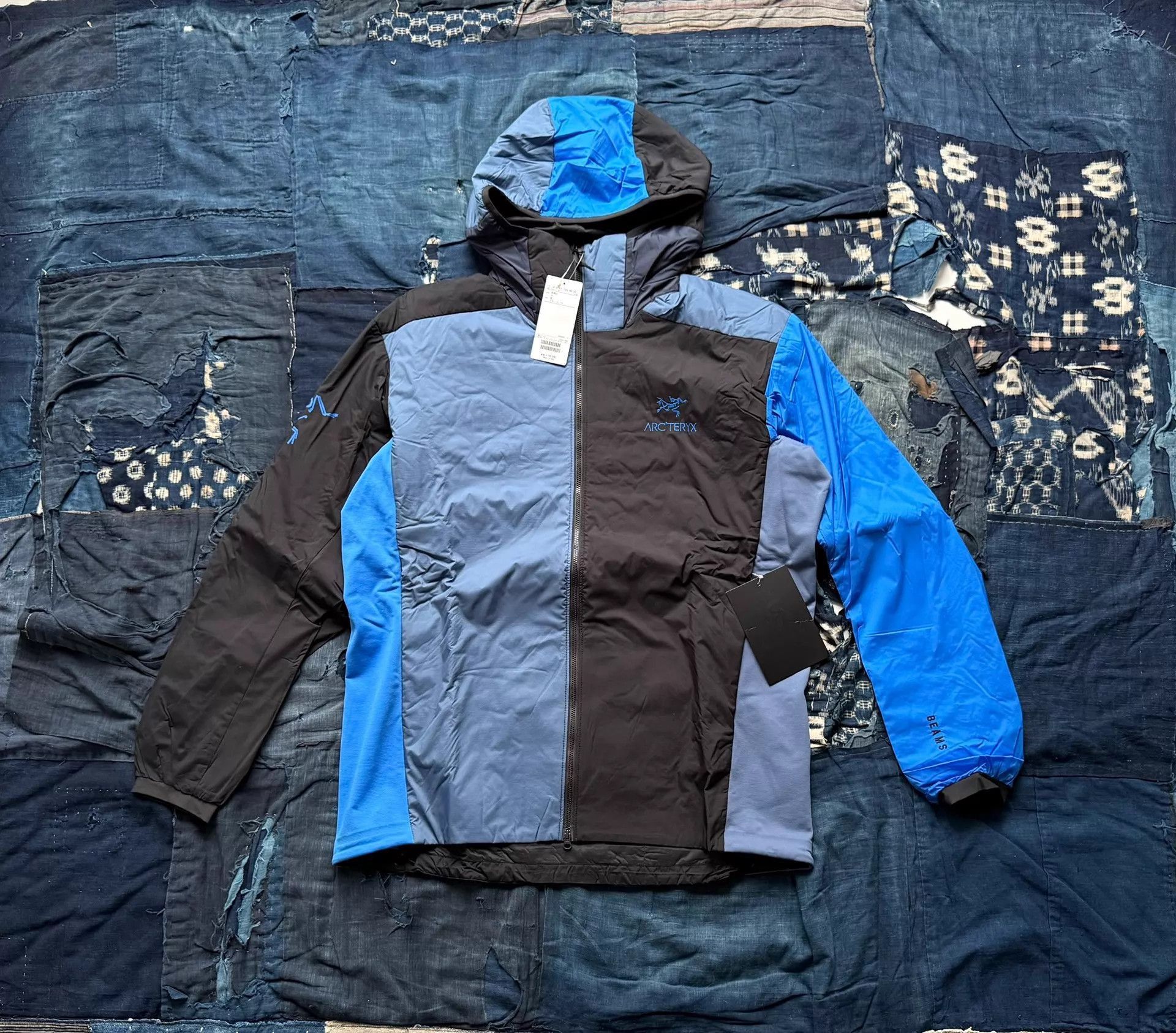 Arc'teryx Multi-Color Hooded Light Jacket XL Size US XL / EU 56 / 4 - 1 Thumbnail