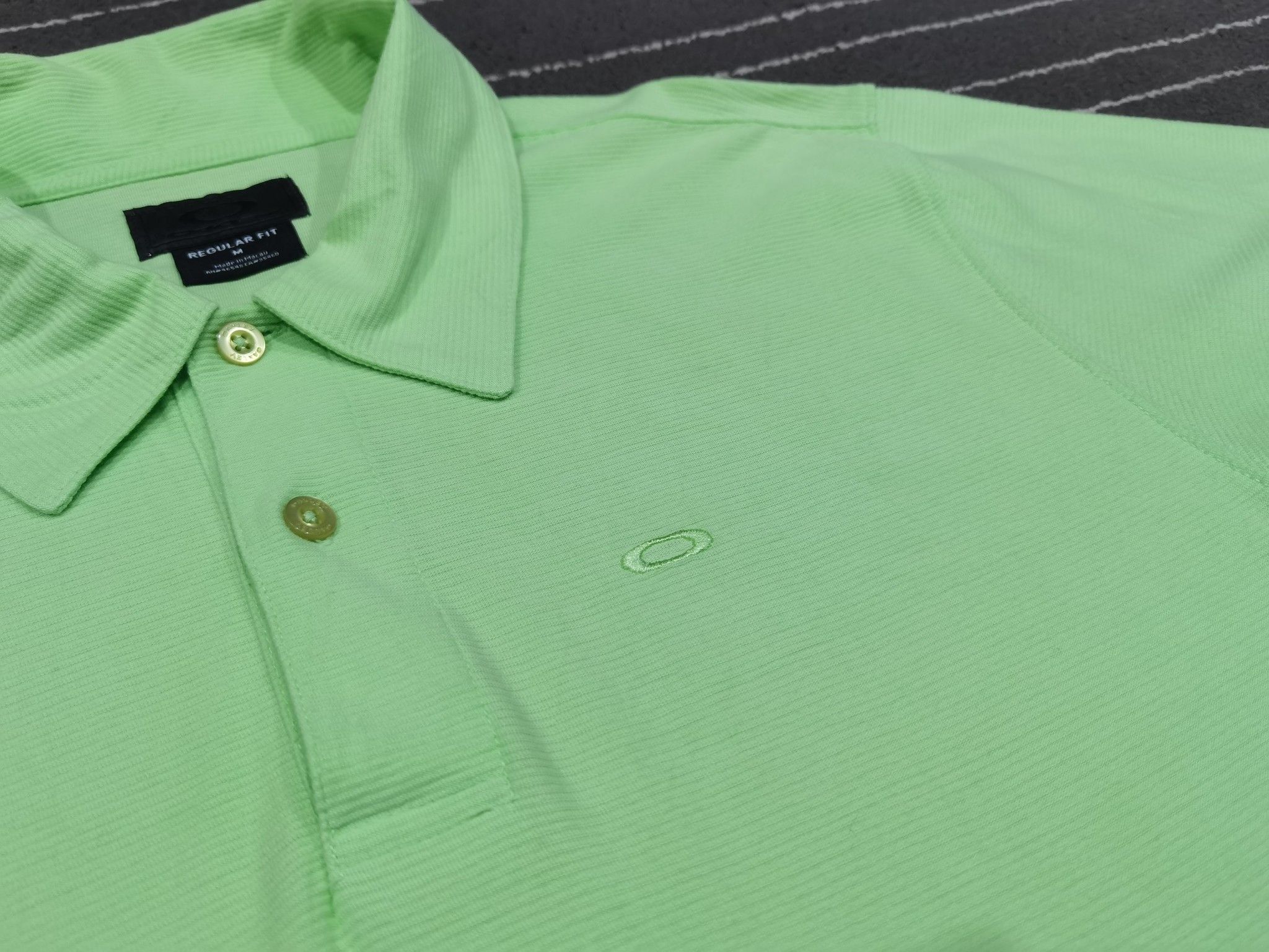 Oakley OAKLEY polo regular fit M 1686 Size US M / EU 48-50 / 2 - 5 Thumbnail