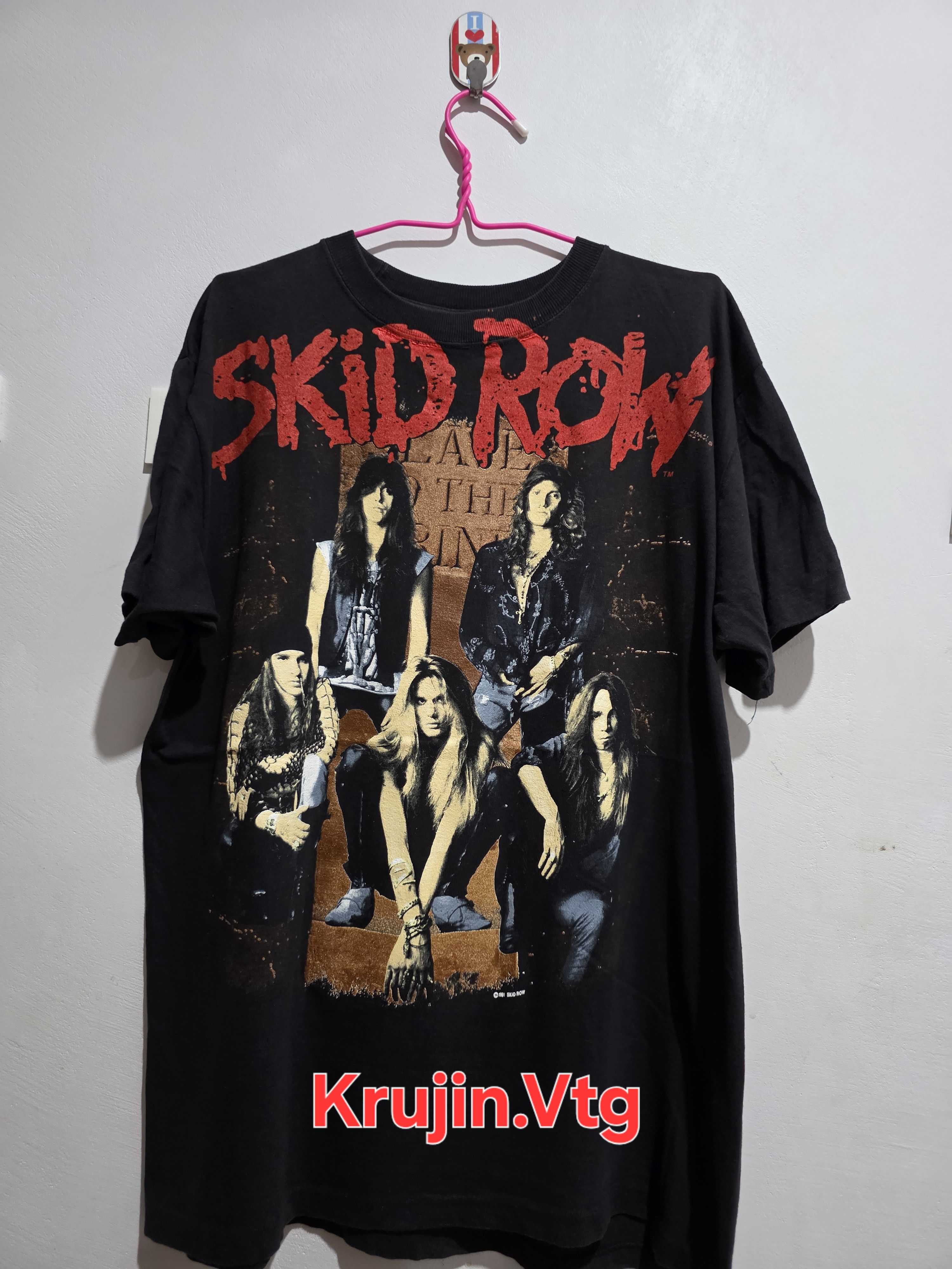 Other This Skid Row "Slave to the Grind," from 1992 Japan Tour. Size US XL / EU 56 / 4 - 1 Thumbnail