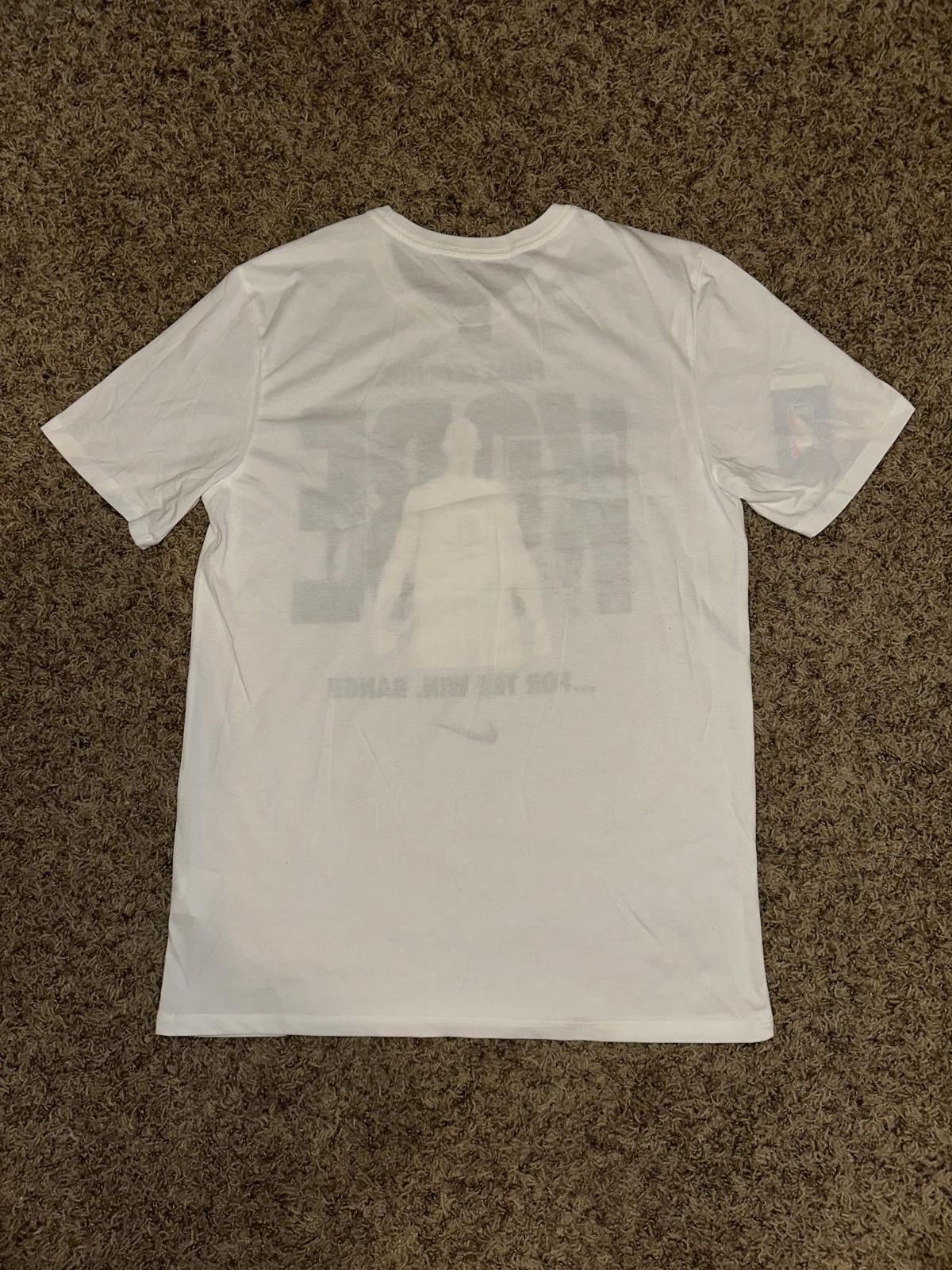 Nike Nike Men’s Buzzer Beater Final Seconds For The Win Bang!!! Graphic White T-Shirt Size US M / EU 48-50 / 2 - 6 Thumbnail