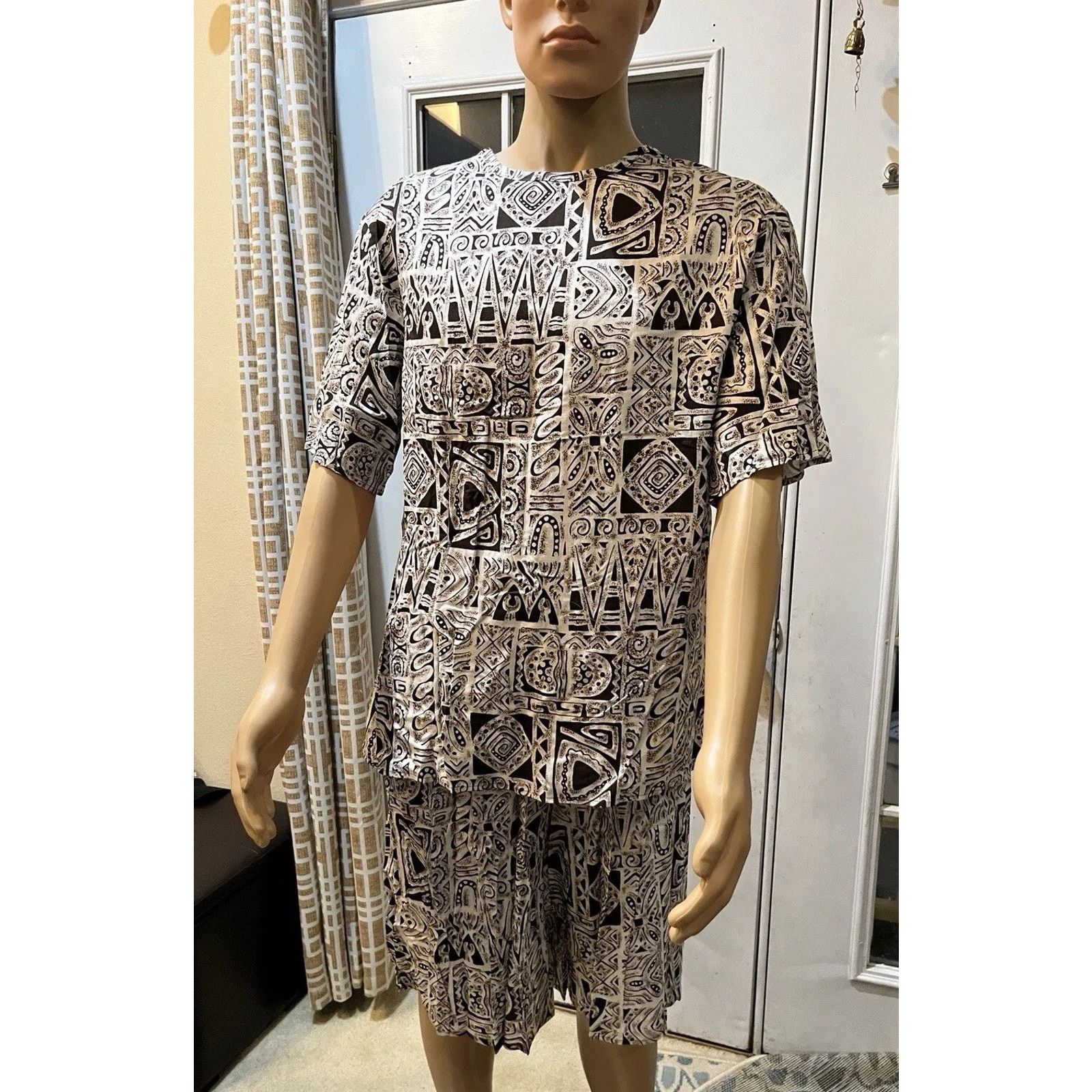 Other Angderson (L) Short Sleeve Shirt & Bermuda Shorts 100% Rayon Size US L / EU 52-54 / 3 - 8 Thumbnail
