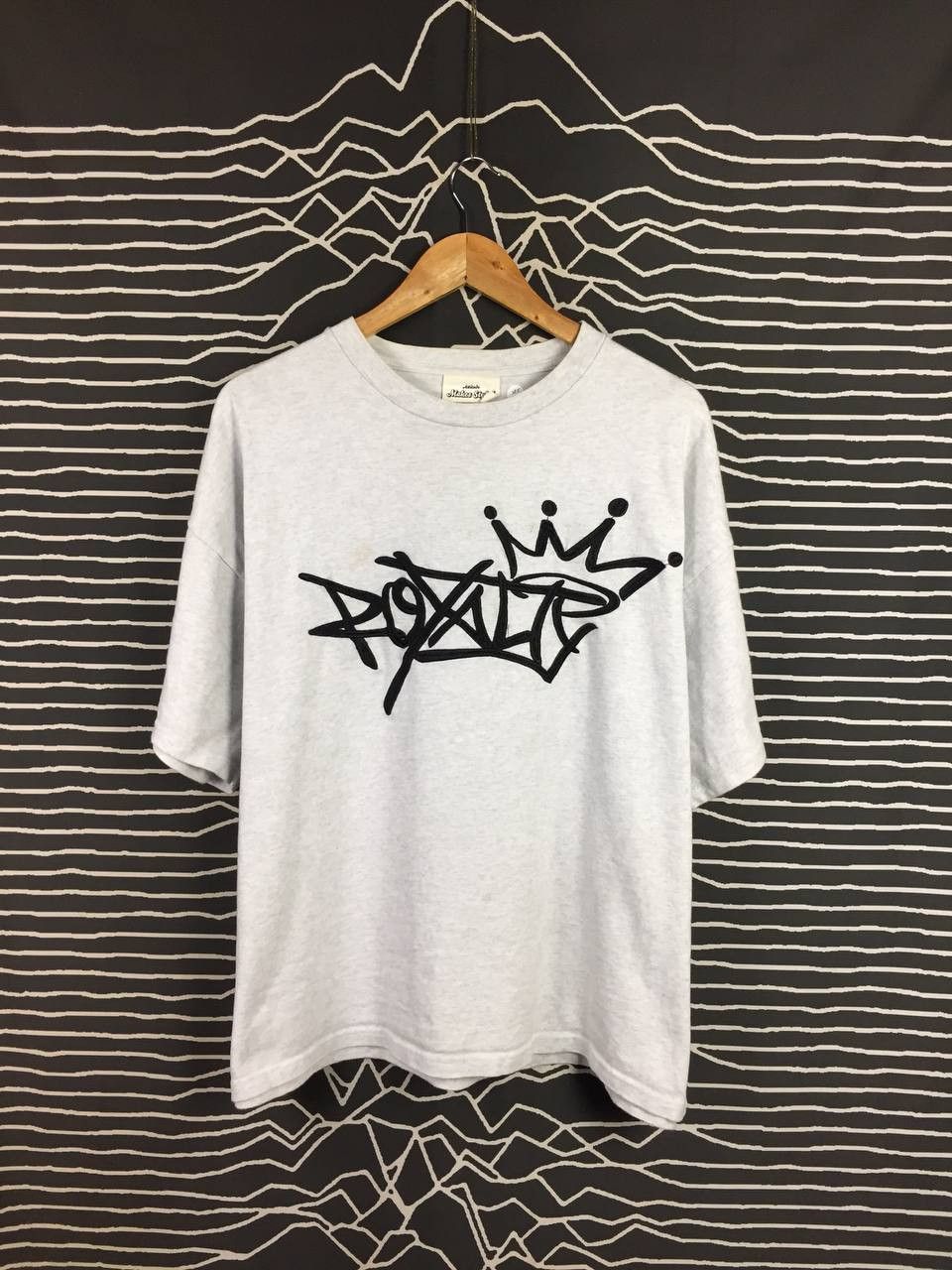 Japanese Brand Attitude Makes Style Graffiti Royalty Crown Boxy Fit Tee Size US XL / EU 56 / 4 - 2 Thumbnail
