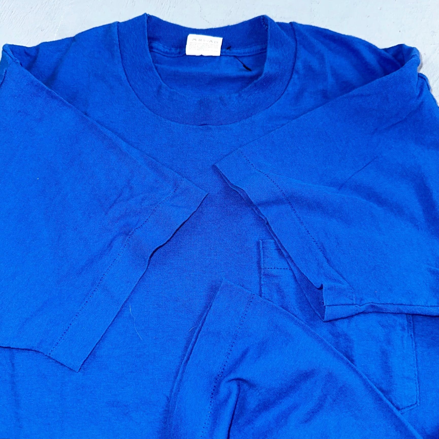 Fruit Of The Loom VINTAGE Fruit of the Loom T-Shirt USA Pocket Blue 90s 80s 70s Short Sleeve Crew Neck Mens L Classic Solid Size US L / EU 52-54 / 3 - 7 Thumbnail