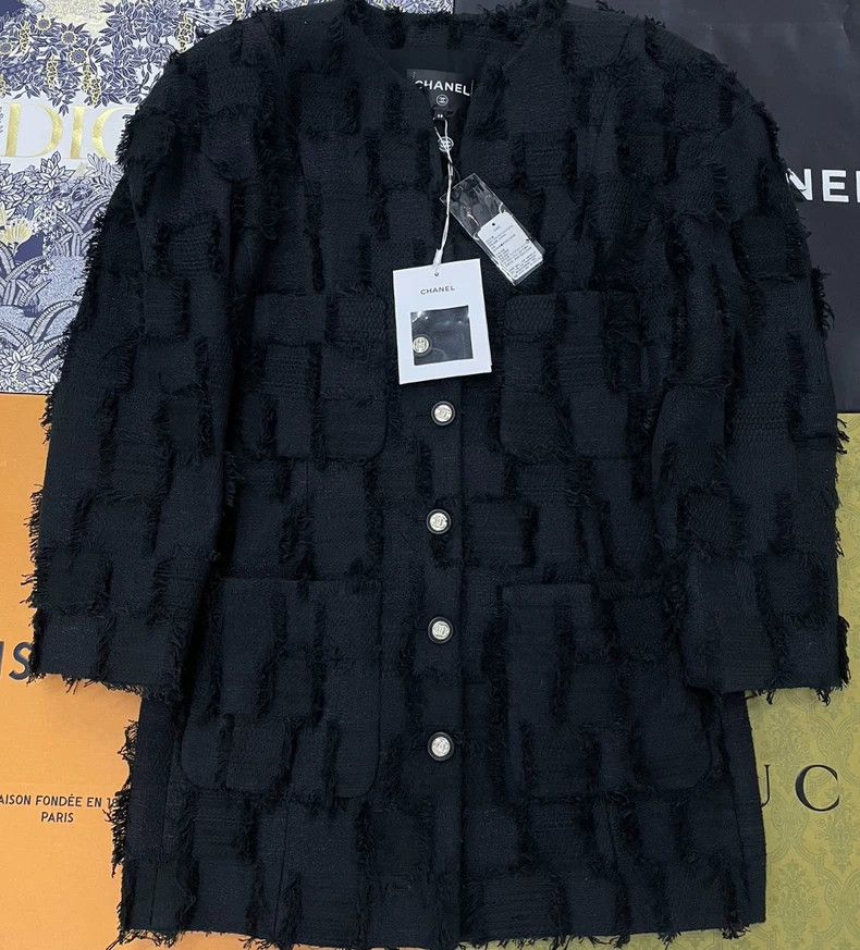 Chanel chanel Black diamond-button four-pocket tassel jacket Size XS / US 0-2 / IT 36-38 - 1 Thumbnail