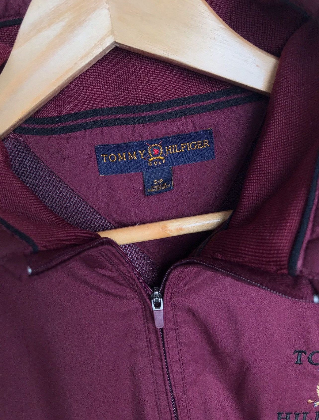 Tommy Hilfiger × Vintage Vintage 90's Tommy Hilfiger Zipper Maroon Light Jacket Size US L / EU 52-54 / 3 - 7 Thumbnail