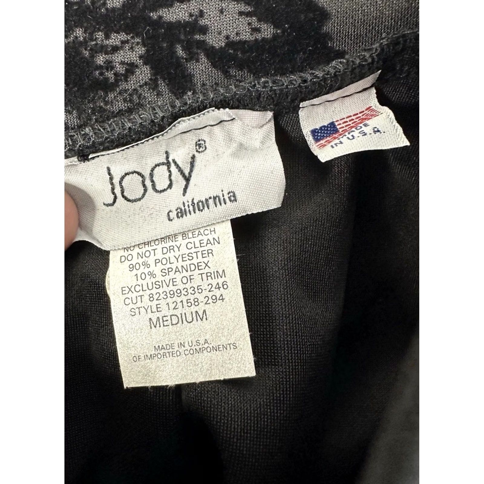 Velvet VINTAGE Jody Of California Black Velvet Floral Burnout Ruffle Skirt Women’s Medium A-Line Long Skirt M Velv et? Size 32" / US 10 / IT 46 - 4 Thumbnail