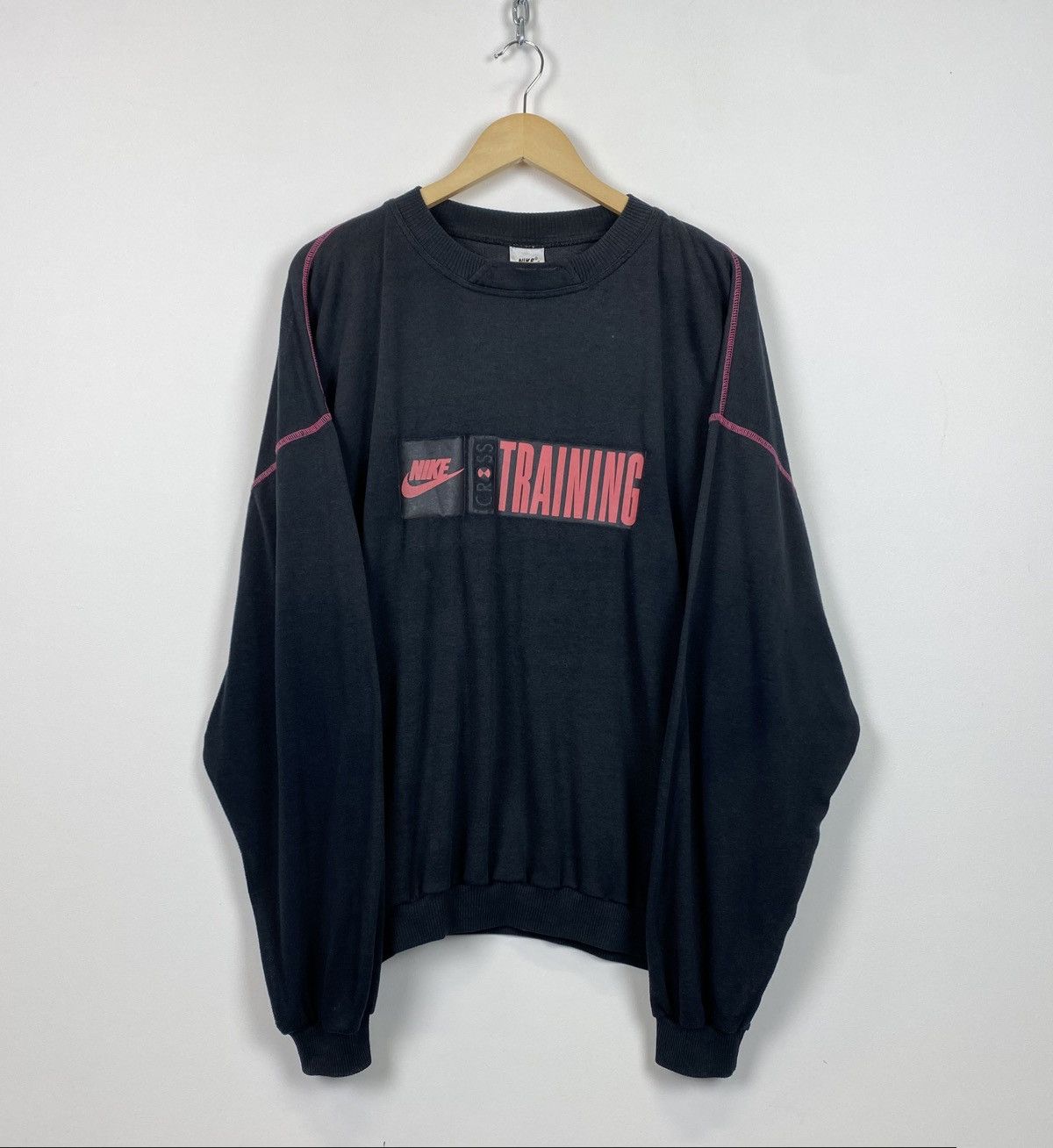 Nike Vintage Rare Nike Cross Training Sweatshirt Embroidered Logo Size US XL / EU 56 / 4 - 1 Thumbnail