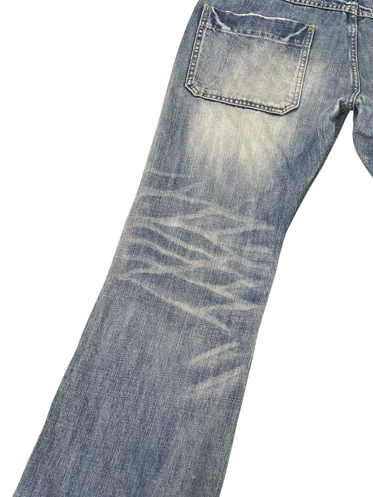 Paul Smith Flare Jeans R Newbold Paul Smith Faded Distres Boot Cut 1🟦9 Size US 32 / EU 48 - 15 Thumbnail