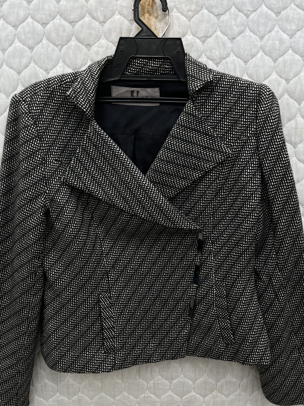 Chanel 🔥🔥🔥STEALS KARL LAGERFIELD CROPPED JACKET Size S / US 4 / IT 40 - 4 Thumbnail
