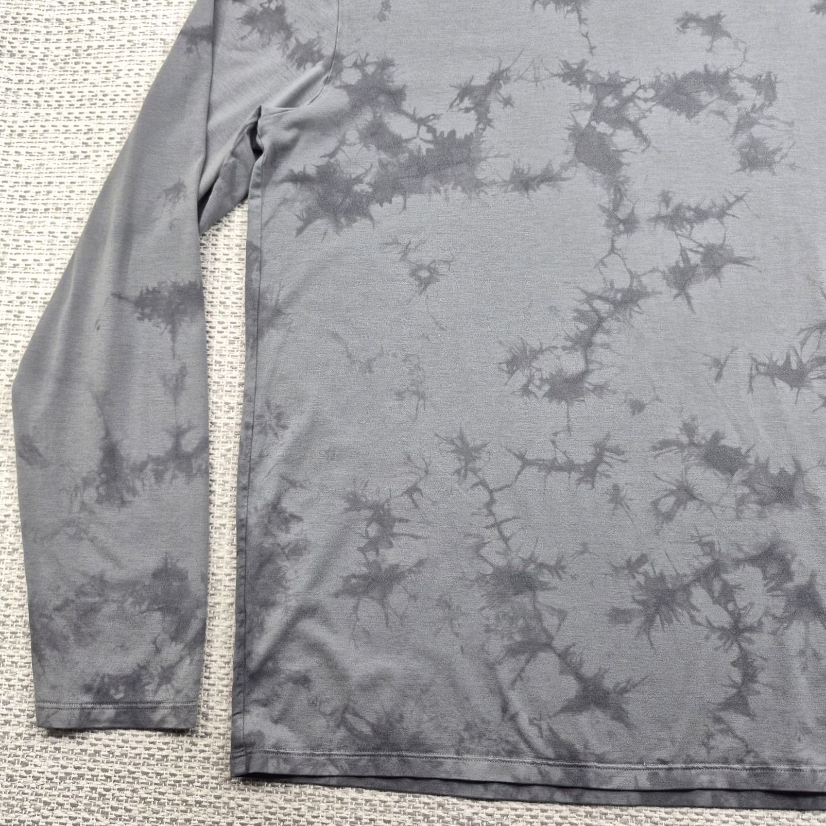 Lululemon Lululemon Shirt Mens L/XL Gray Batik Long Sleeve Athletic Performance Tee Top Size US XL / EU 56 / 4 - 3 Thumbnail