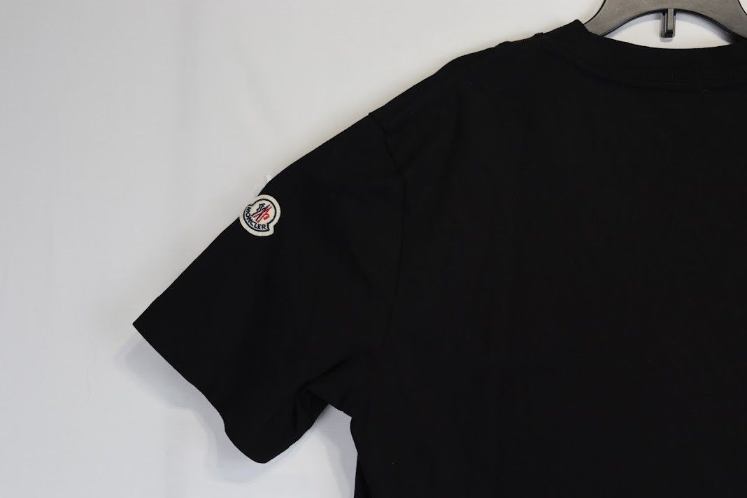 Moncler o1rshd1 T-Shirt in Black Size US S / EU 44-46 / 1 - 6 Thumbnail