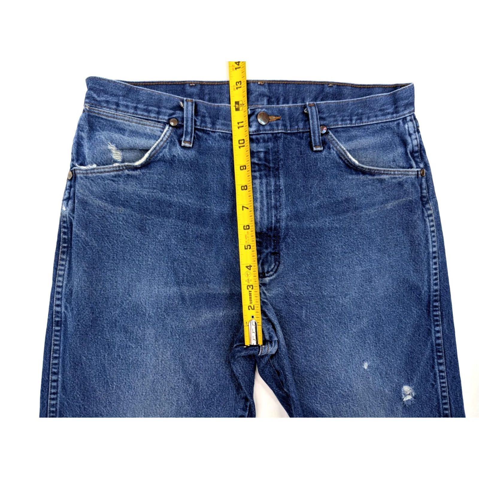 Wrangler Wrangler Cowboy Cut Original Fit Western Jeans Men 33 Regular Blue Distressed 5-Pocket Denim Cotton Wrangler 13MWZ Cowboy Classic 90s Theme Mens Size US 33 - 5 Thumbnail