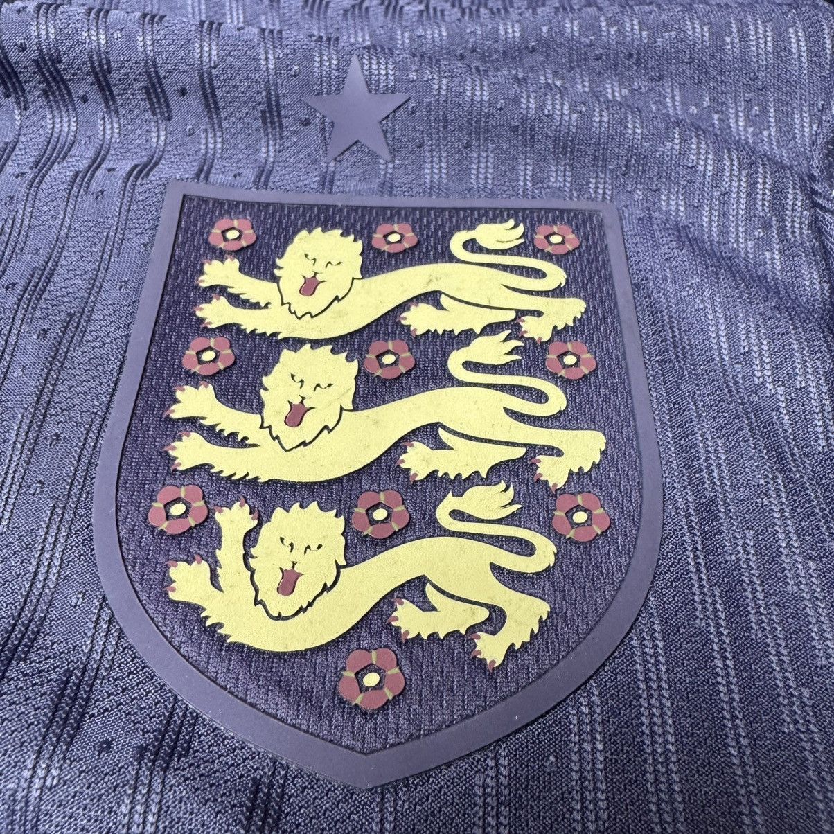 Nike ENGLAND AWAY SHIRT 2024/25 Size US L / EU 52-54 / 3 - 7 Thumbnail