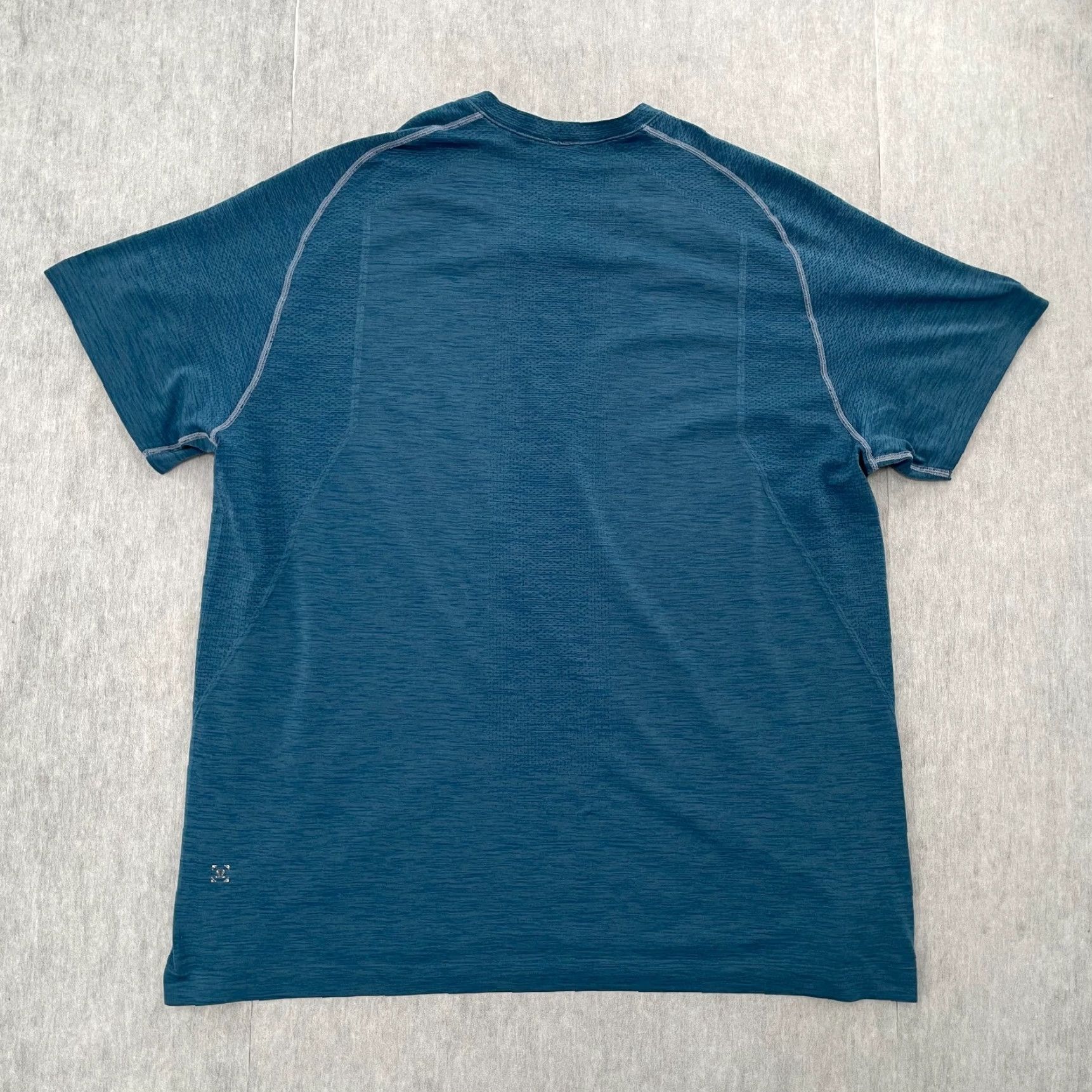 Lululemon Lululemon Metal Vent Tech Shirt Adult XL Blue Short Sleeve Active Top Mens XL Size US XL / EU 56 / 4 - 2 Thumbnail
