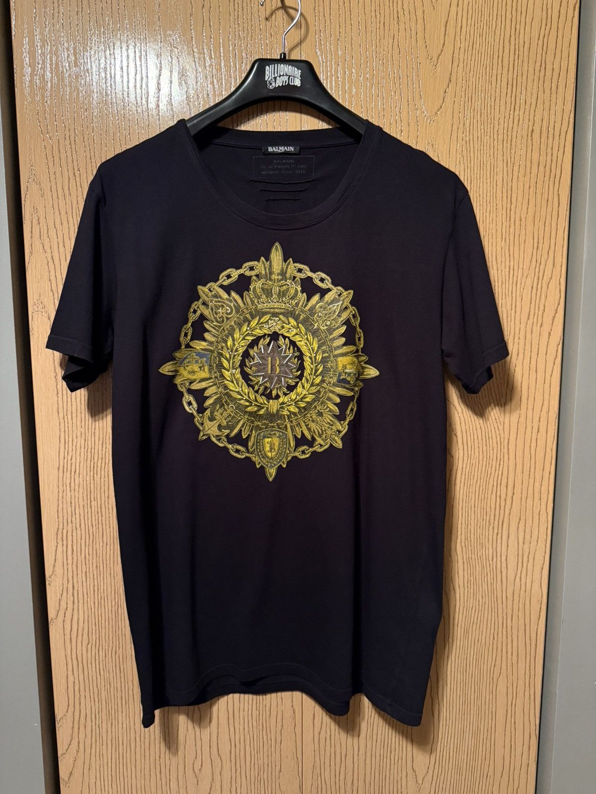 Balmain Balmain Medallions T-Shirt Sz 2XL Size US XXL / EU 58 / 5 - 1 Thumbnail