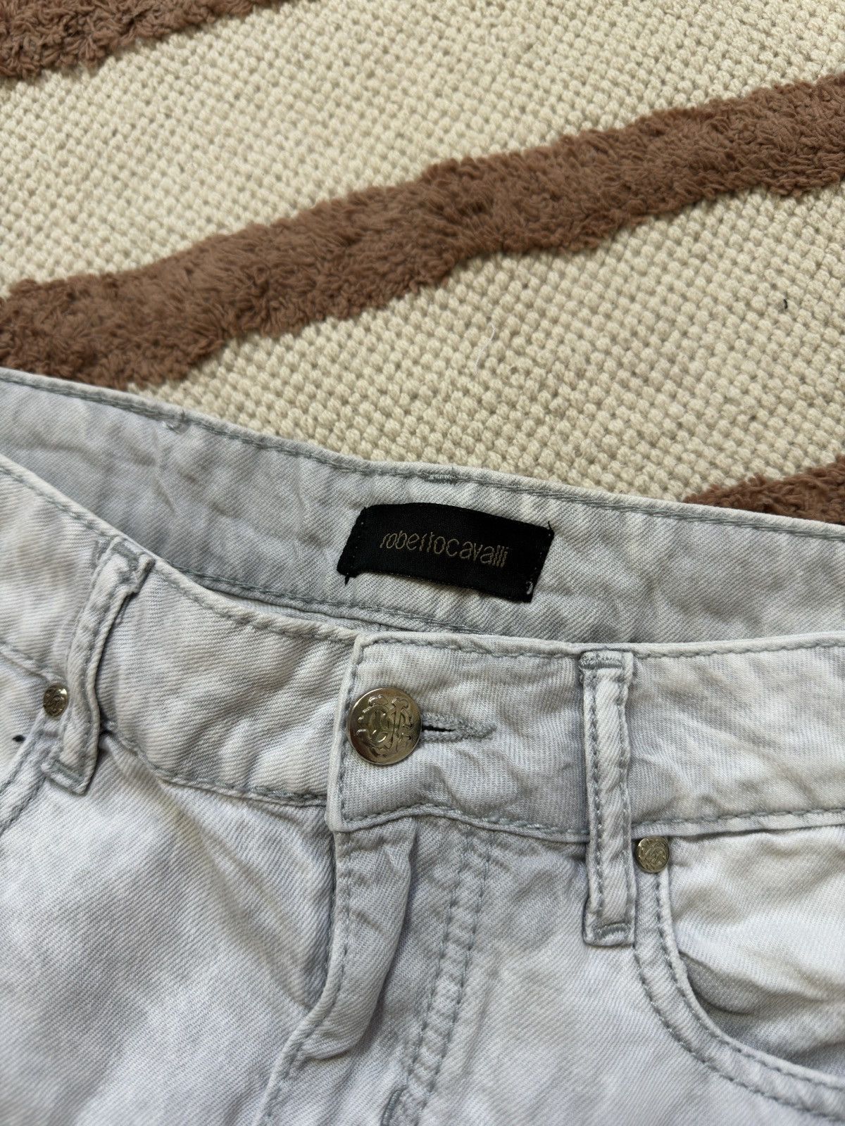 Just Cavalli × Roberto Cavalli VINTAGE ROBERTO CAVALLI DENIM MINI SKIRT Size 28" / US 6 / IT 42 - 6 Thumbnail
