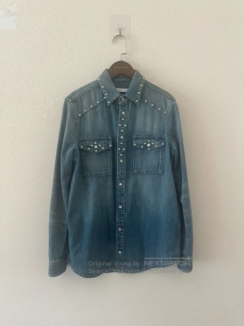 Givenchy Givenchy Studded Denim Shirt Jacket Coat Size XXS / US 00 / IT 34 - 1 Thumbnail