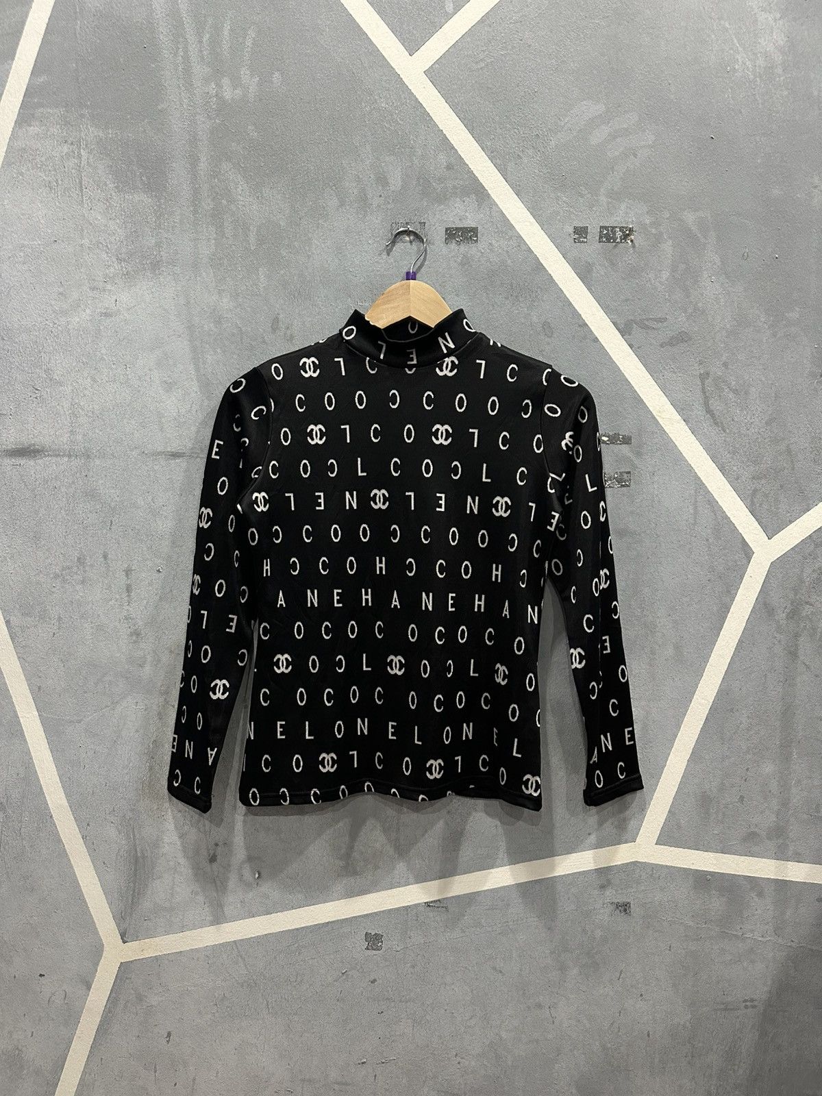 Chanel Chanel Monogram Tshirt Size S / US 4 / IT 40 - 1 Thumbnail
