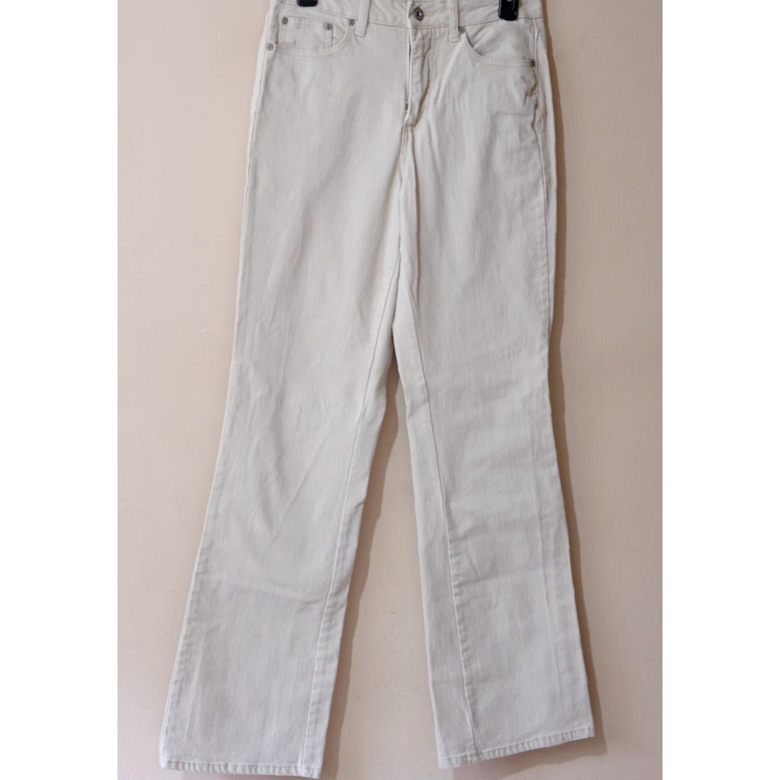 Vintage St. John's Bay Jeans Bootcut Stretch Beige Women's 6 Regular Inseam 30-1/2" Rise 10-3/4" 5-Pocket Denim Pocket Style: 5-Pocket Design Size 28" / US 6 / IT 42 - 2 Thumbnail