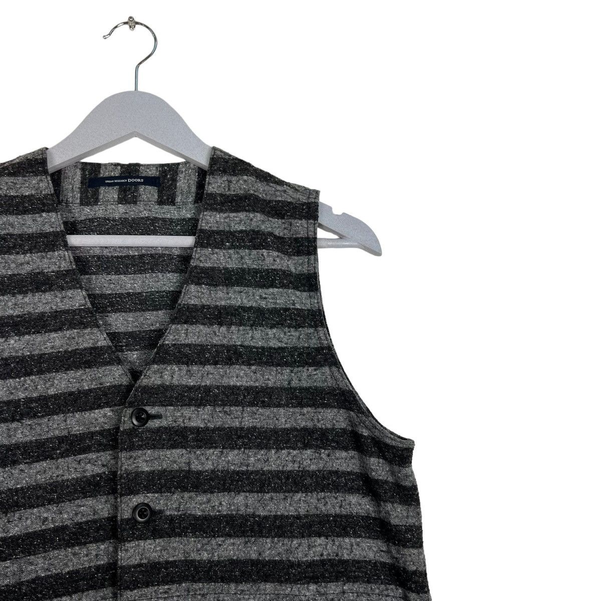 URBAN RESEARCH DOORS 🔥 URBAN RESEACH DOOR PRISONER VEST Size US M / EU 48-50 / 2 - 7 Thumbnail