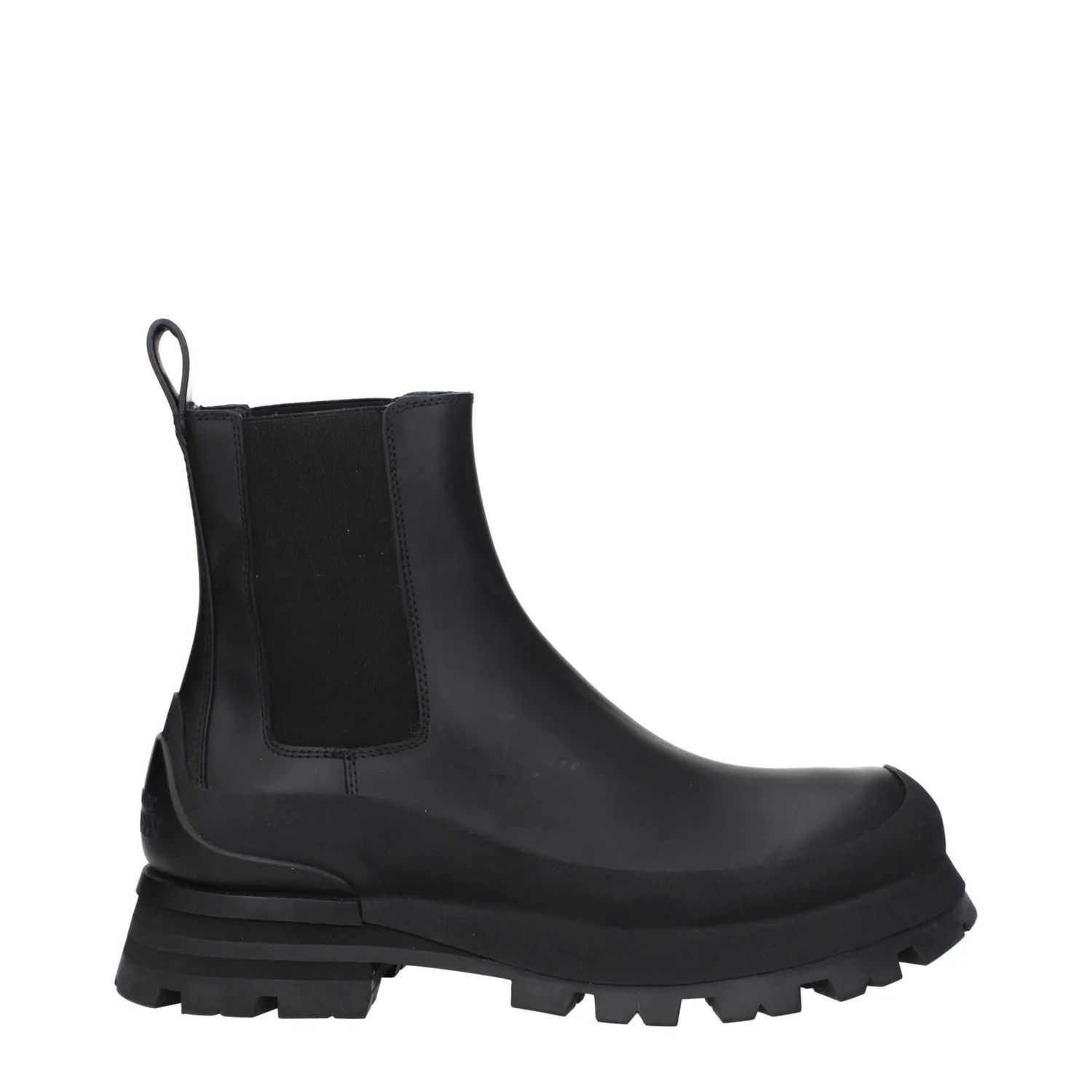 ob1o1e0225 Leather Ankle Boots in Black