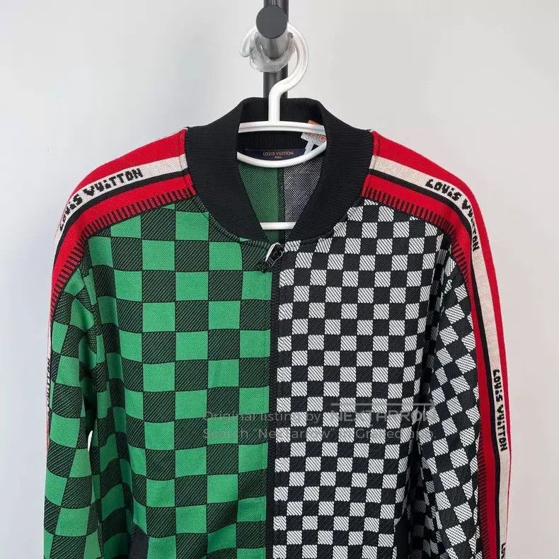 Louis Vuitton Louis Vuitton Grey-green checkerboard paneled jacket Size US M / EU 48-50 / 2 - 3 Thumbnail