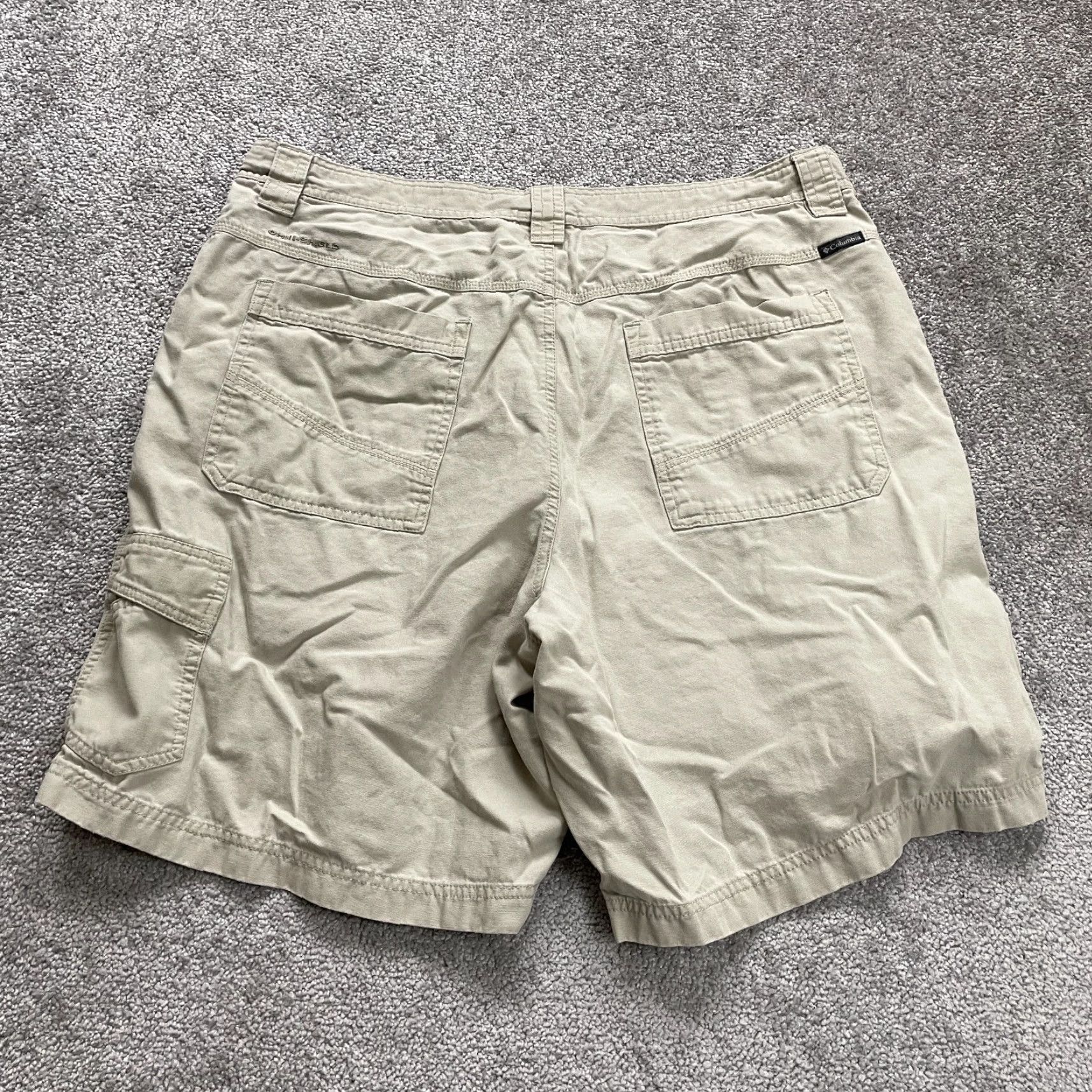 Vintage Columbia Cargo Shorts Mens 38x9 Brown Canvas Pockets Outdoor Casual, Regular Fit, 9 Inseam Size US 38 / EU 54 - 2 Thumbnail