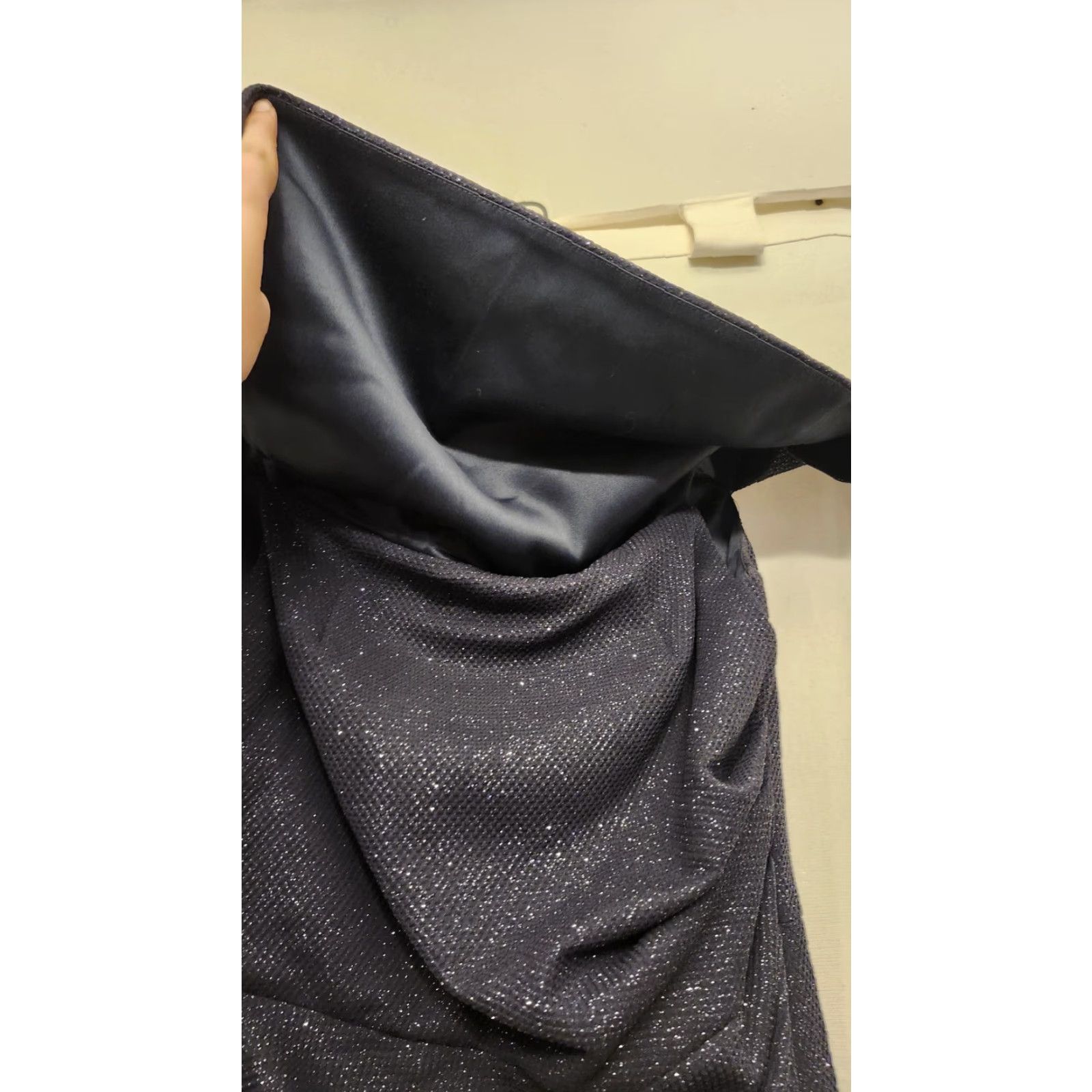 Vince Camuto Vince Camuto Dress Womens Off Shoulder Glitter Ruched Navy Party Sheath Dress Size M / US 6-8 / IT 42-44 - 3 Thumbnail