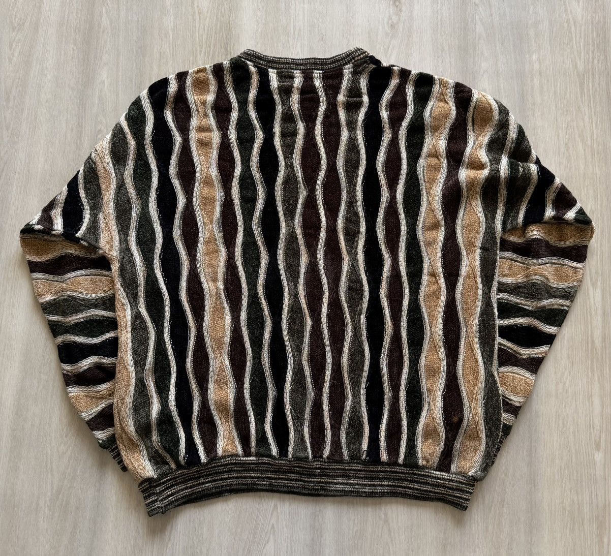 Vintage Vintage Tundra 3D Knit Textured Knit Coogi Style XL *flaws Size US XL / EU 56 / 4 - 8 Thumbnail