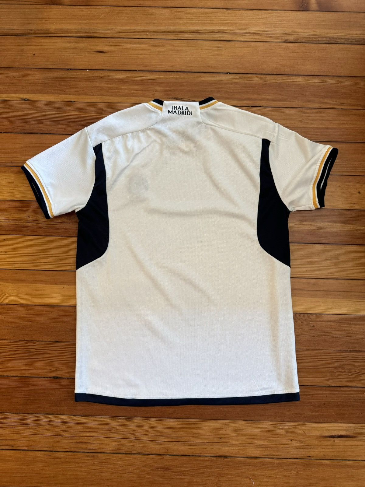 Other Real Madrid Jersey Size US M / EU 48-50 / 2 - 6 Thumbnail