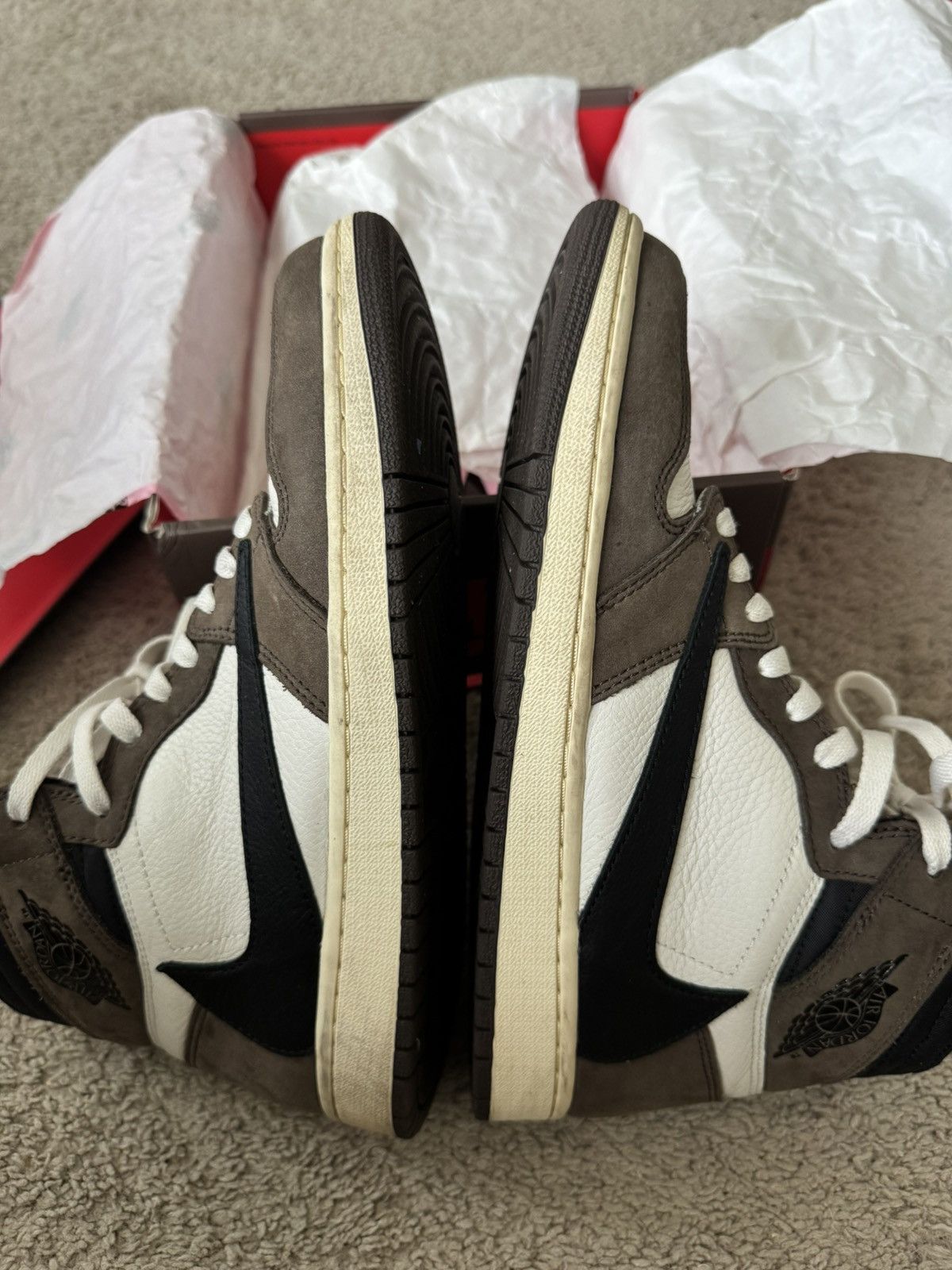 Jordan Brand Travis Scott Jordan 1 high Size US 10 / EU 43 - 3 Thumbnail