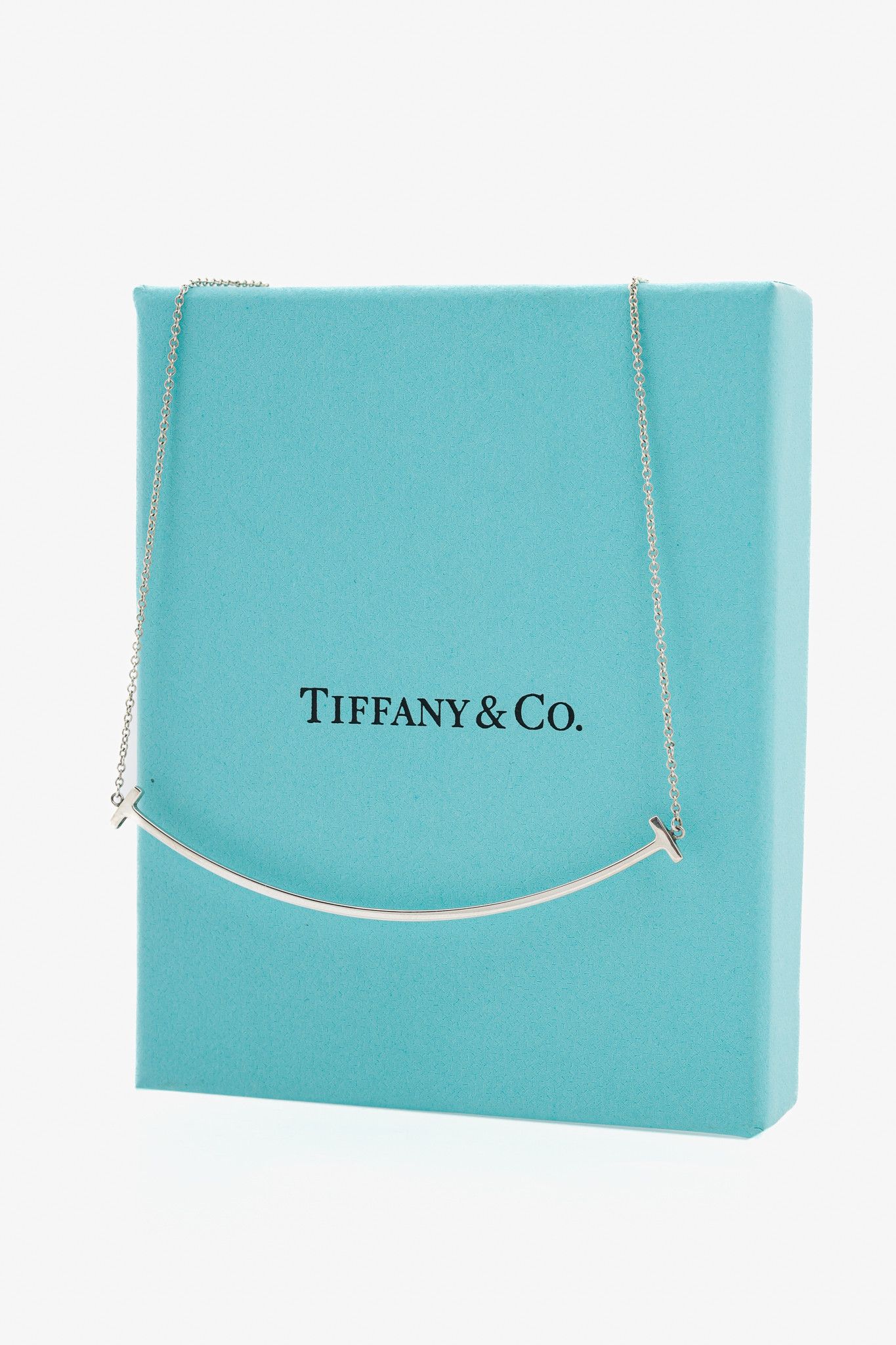 Tiffany & Co. Tiffany & Co. Tiffany T Extra Large Smile Pendant Necklace Size ONE SIZE - 6 Thumbnail