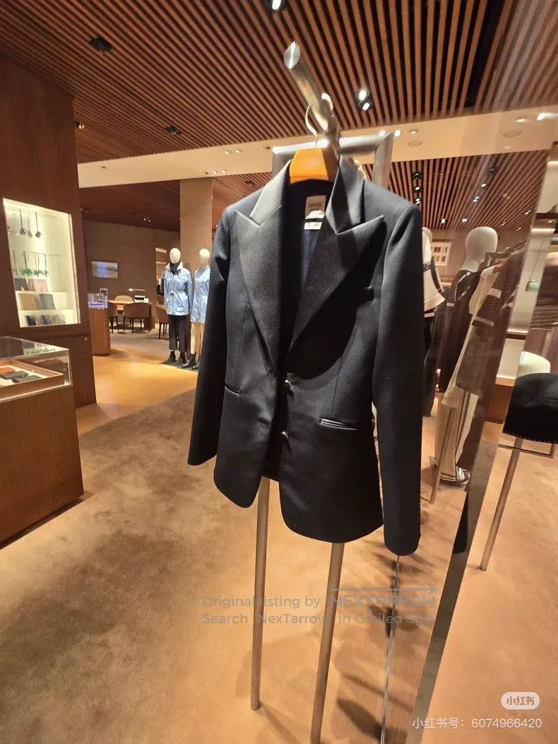 Hermes Hermes Dark Blue and Black Lapel Wool Blazer Jacket Size XS / US 0-2 / IT 36-38 - 7 Thumbnail
