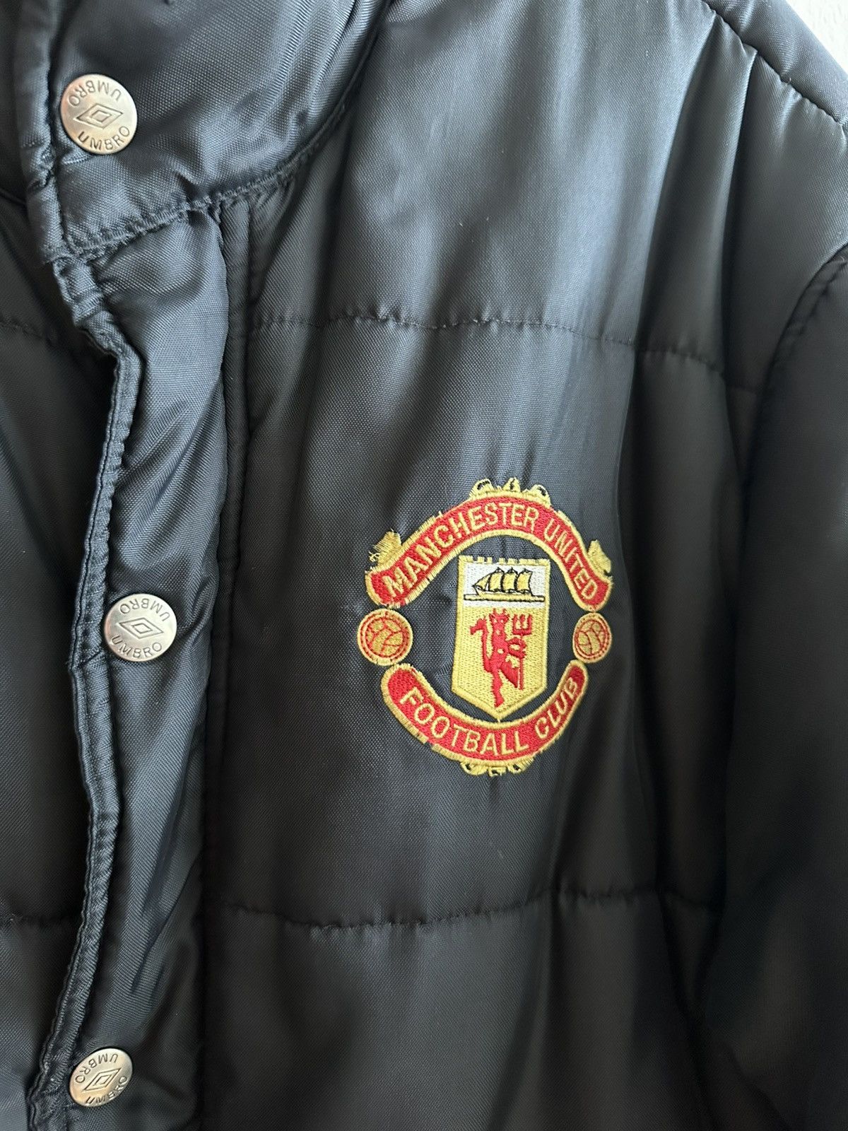 Umbro Manchester United Puffer Jacket (Umbro, 1990s) Size US S / EU 44-46 / 1 - 3 Thumbnail