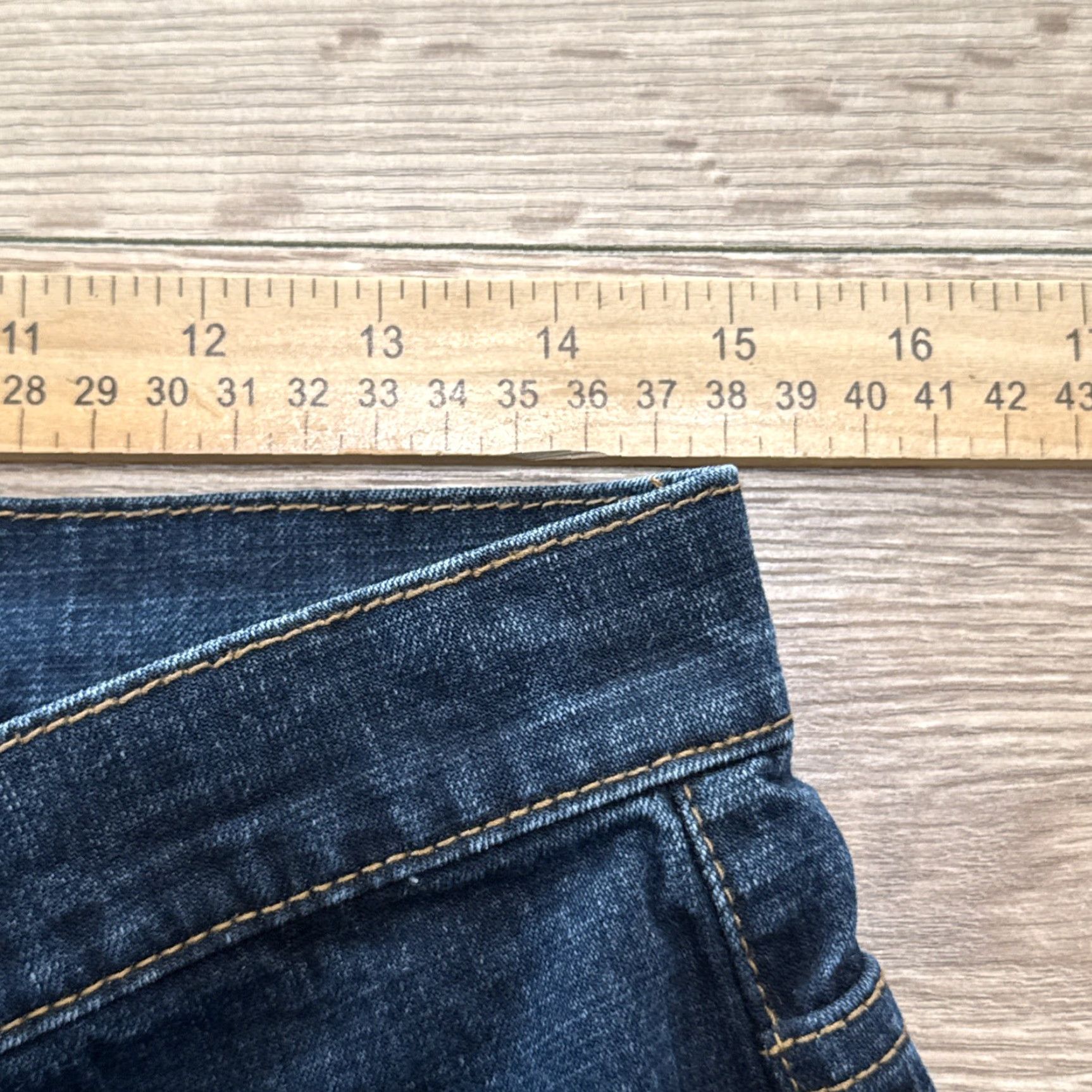 Vintage VINTAGE YMI Women's Jeans Size 14 High Rise Dark Wash Flared Denim Pants Size 38" / US 16 / IT 52 - 4 Thumbnail