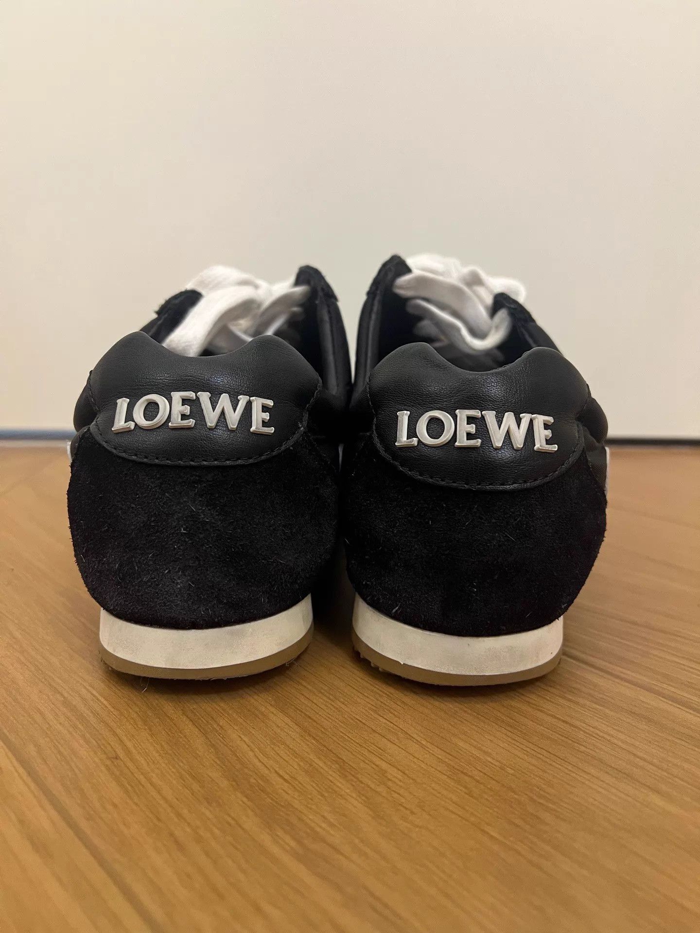 Loewe LOEWE Ballet Runner 2.0 Cowhide Leather Low-Top Lace-Up Women's Black Size US 6.5 / IT 36.5 - 2 Thumbnail