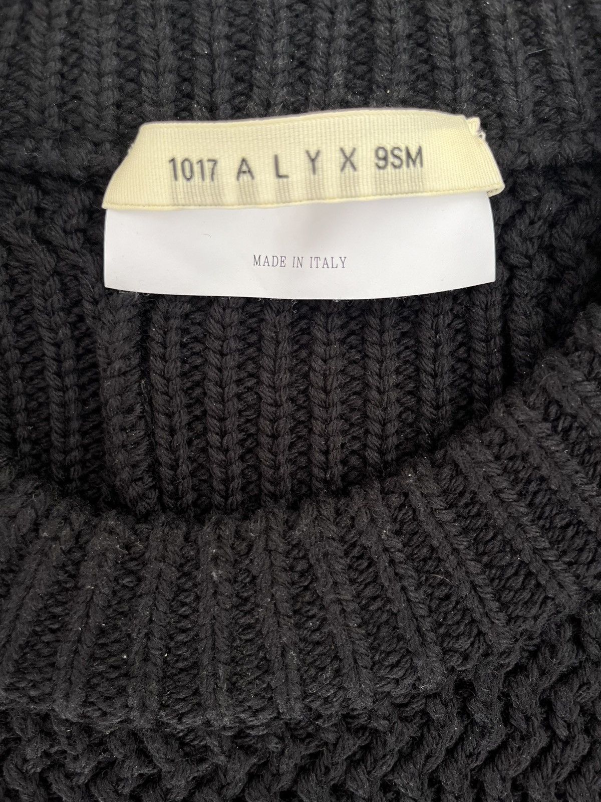 1017 ALYX 9SM 1017 ALYX 9SM Size US L / EU 52-54 / 3 - 4 Thumbnail