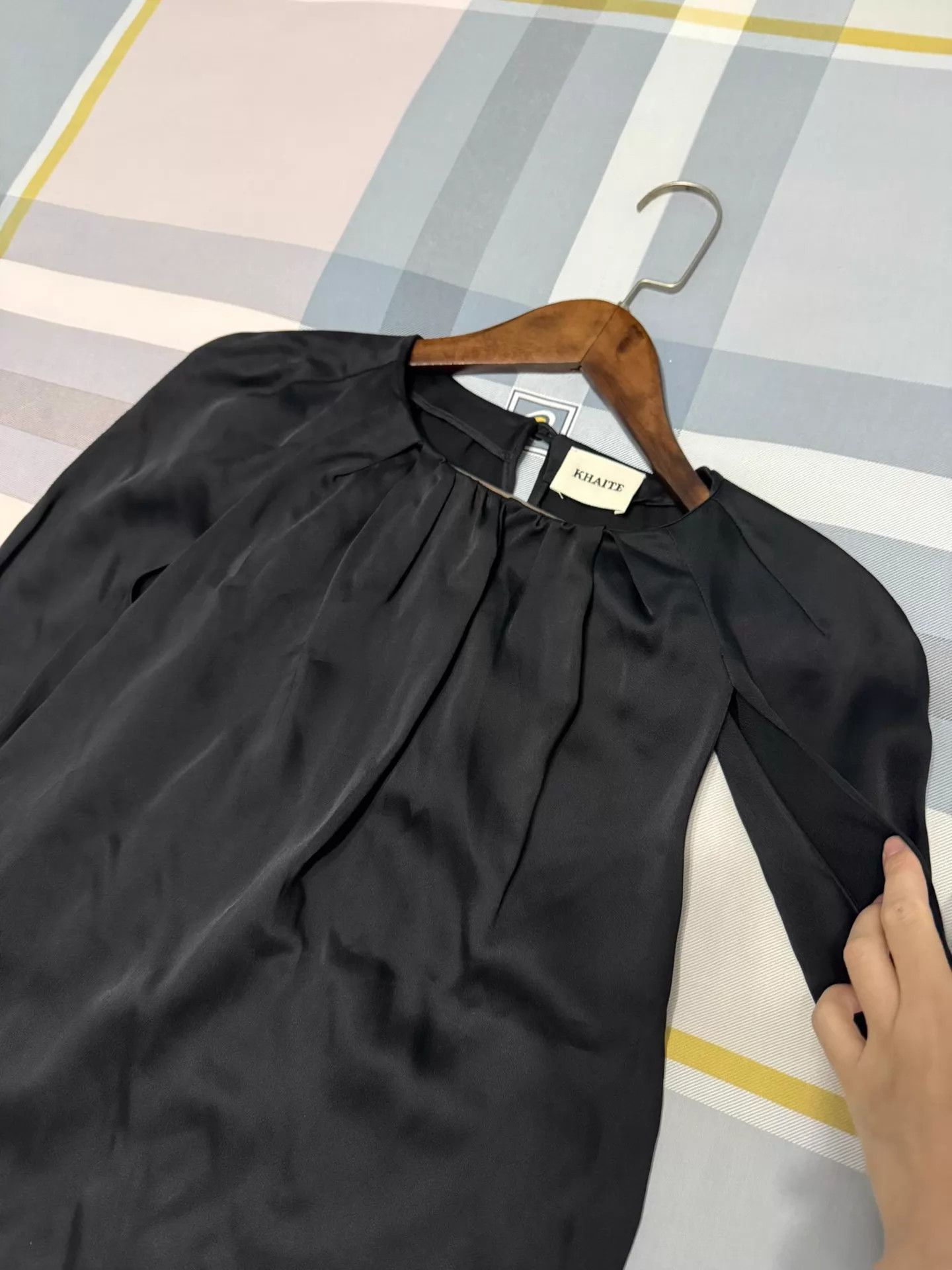 KHAITE Khaite stunning armpit cutout shirt new authentic Size XS / US 0-2 / IT 36-38 - 4 Thumbnail