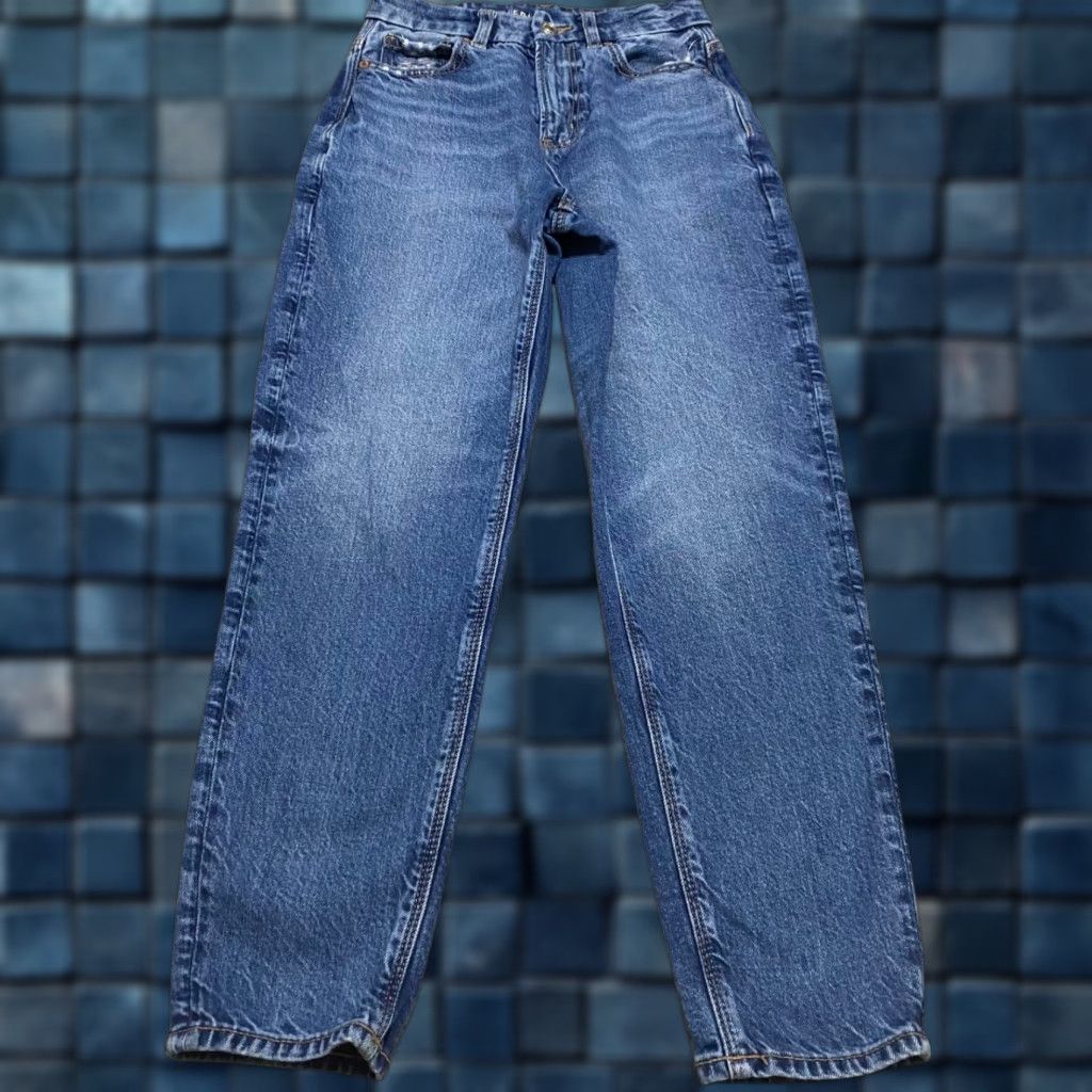 American Eagle Outfitters American Eagle Outfitters Jeans Women Mom Jean Blue Denim Medium Wash High Rise 0 with Stretch 5-Pocket Design Womens Jeans Size 25" / US 0 / IT 36 - 1 Thumbnail