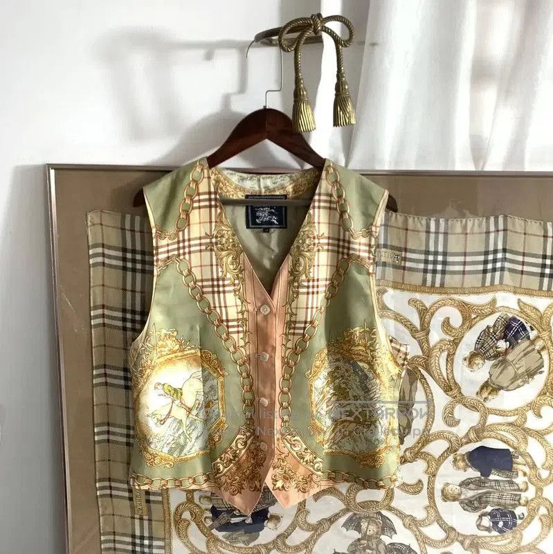 Burberry Burberry Women's Color Blocked Cardigan. Size M / US 6-8 / IT 42-44 - 1 Thumbnail