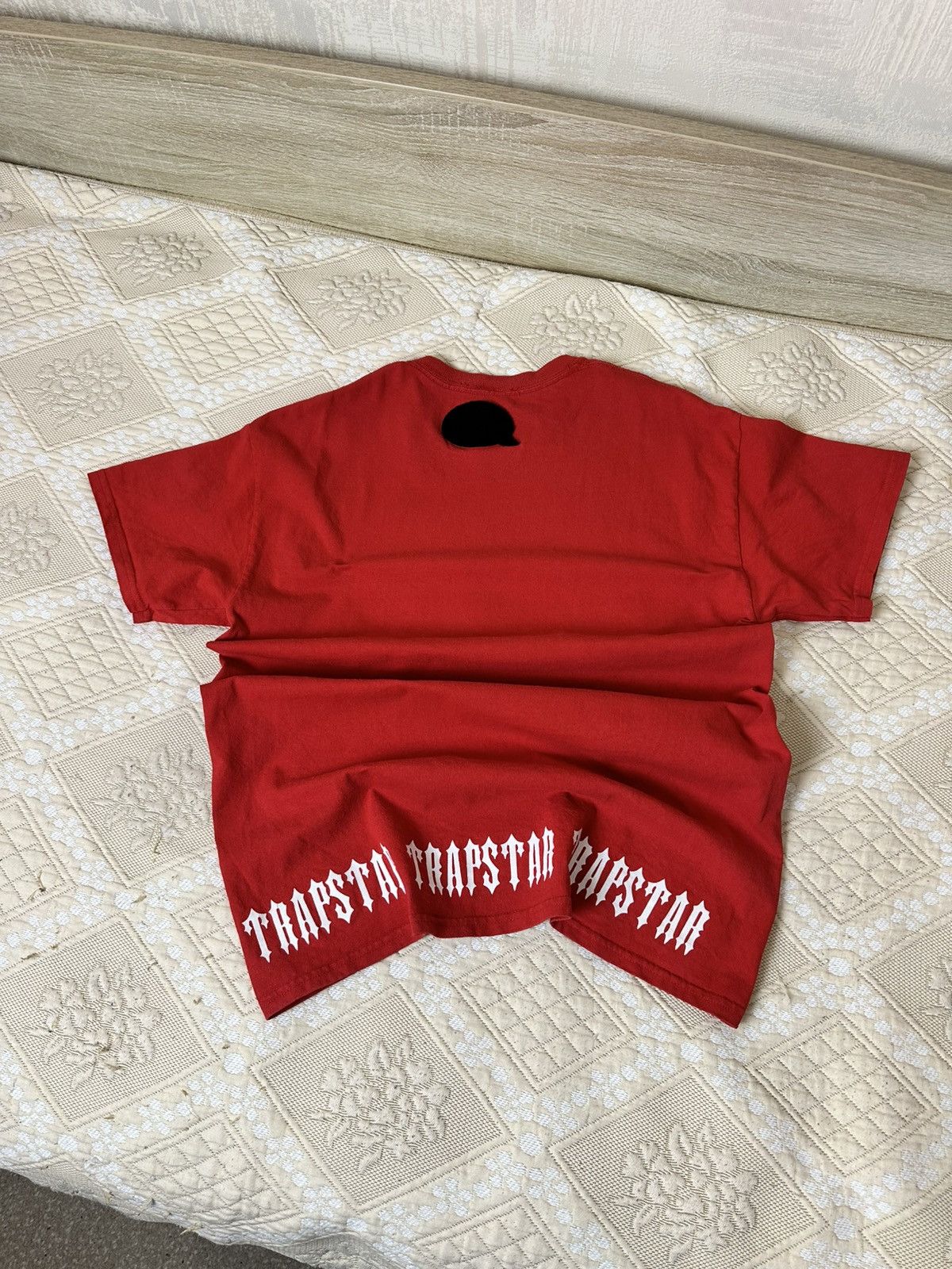 Trapstar London 🔥 Trapstar Big Logo Red Distressed T Shirt Streetwear USA Size US M / EU 48-50 / 2 - 4 Thumbnail