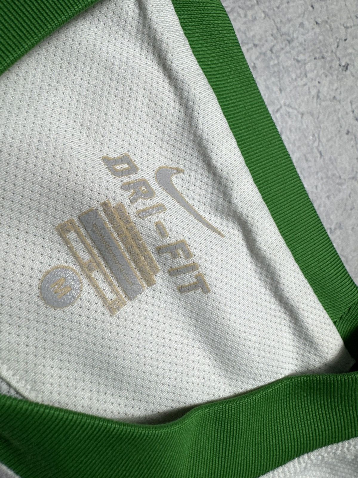Nike Nike FC Celtic 2011/2012 Vintage Soccer Jersey Long Sleeve Size US M / EU 48-50 / 2 - 5 Thumbnail